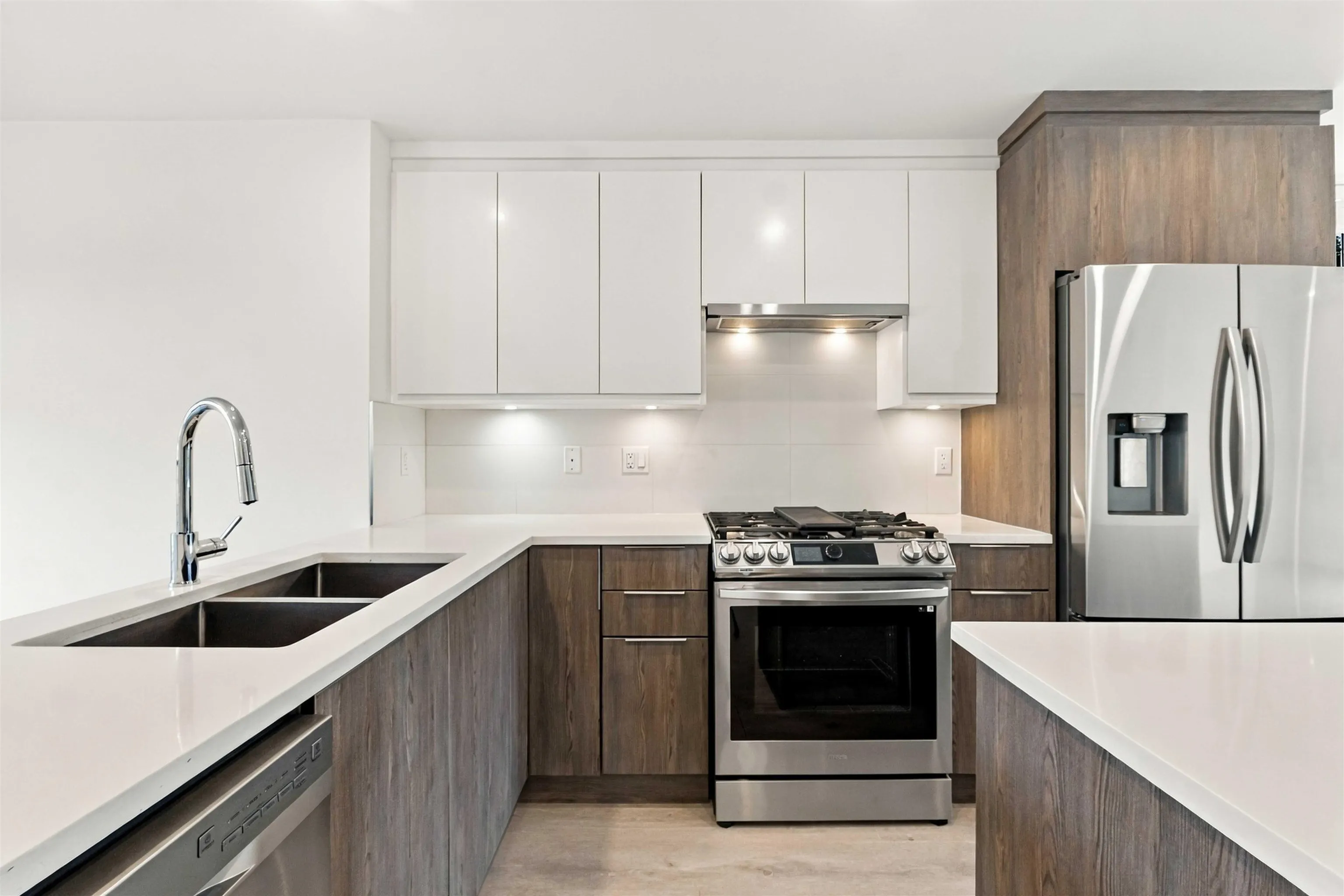 19749 55 Avenue #26