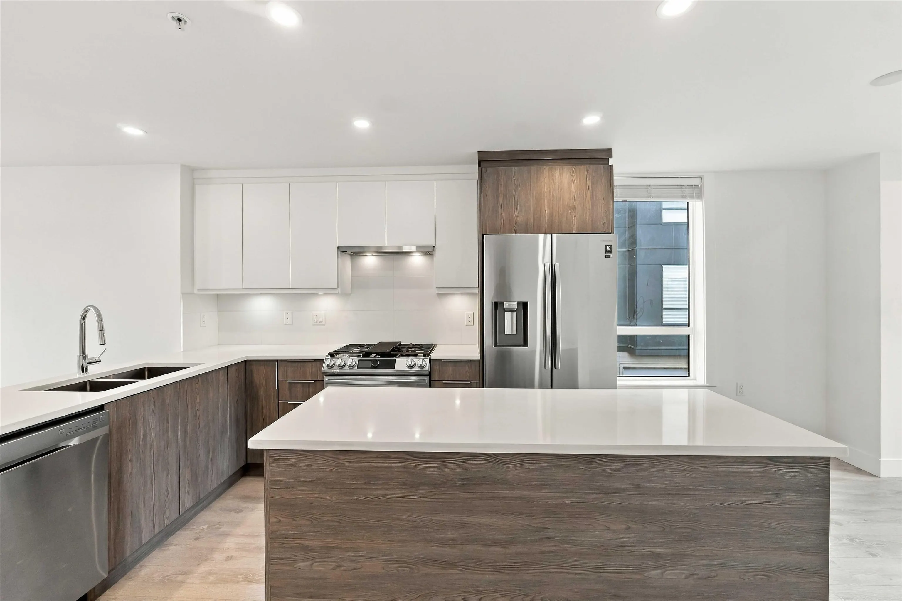 19749 55 Avenue #26