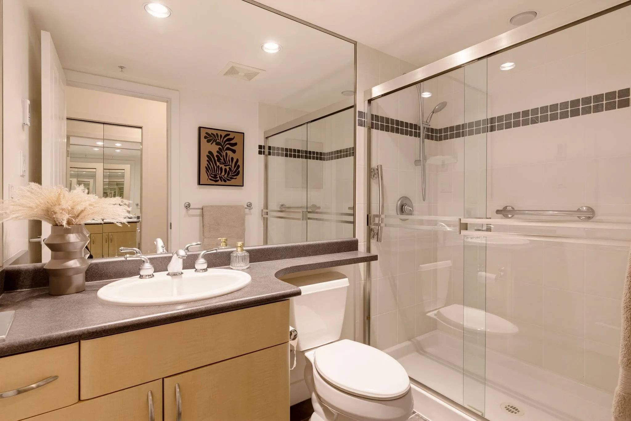 1428 W 6th Avenue #404