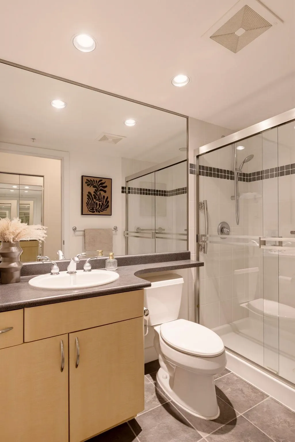 1428 W 6th Avenue #404