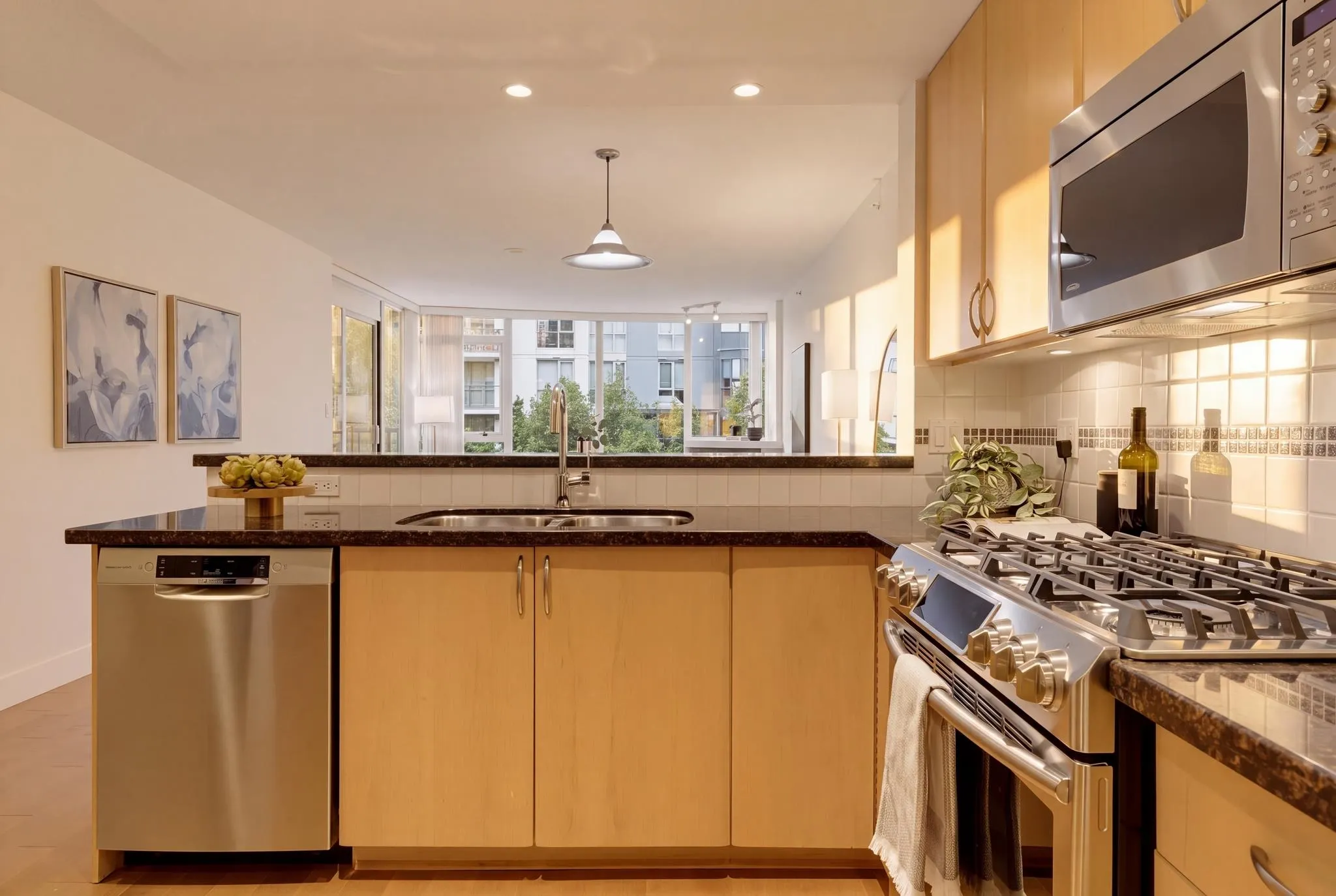 1428 W 6th Avenue #404