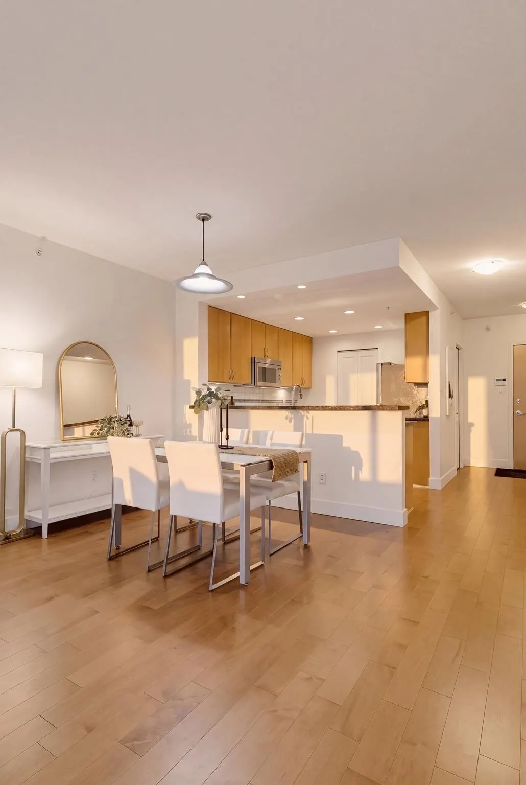 1428 W 6th Avenue #404