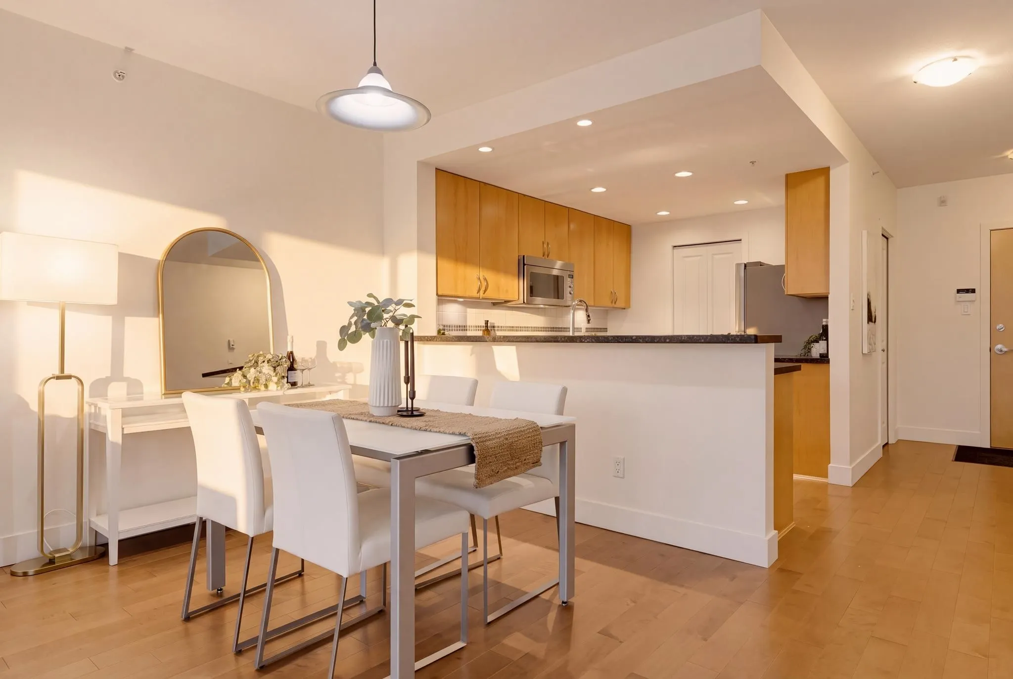 1428 W 6th Avenue #404