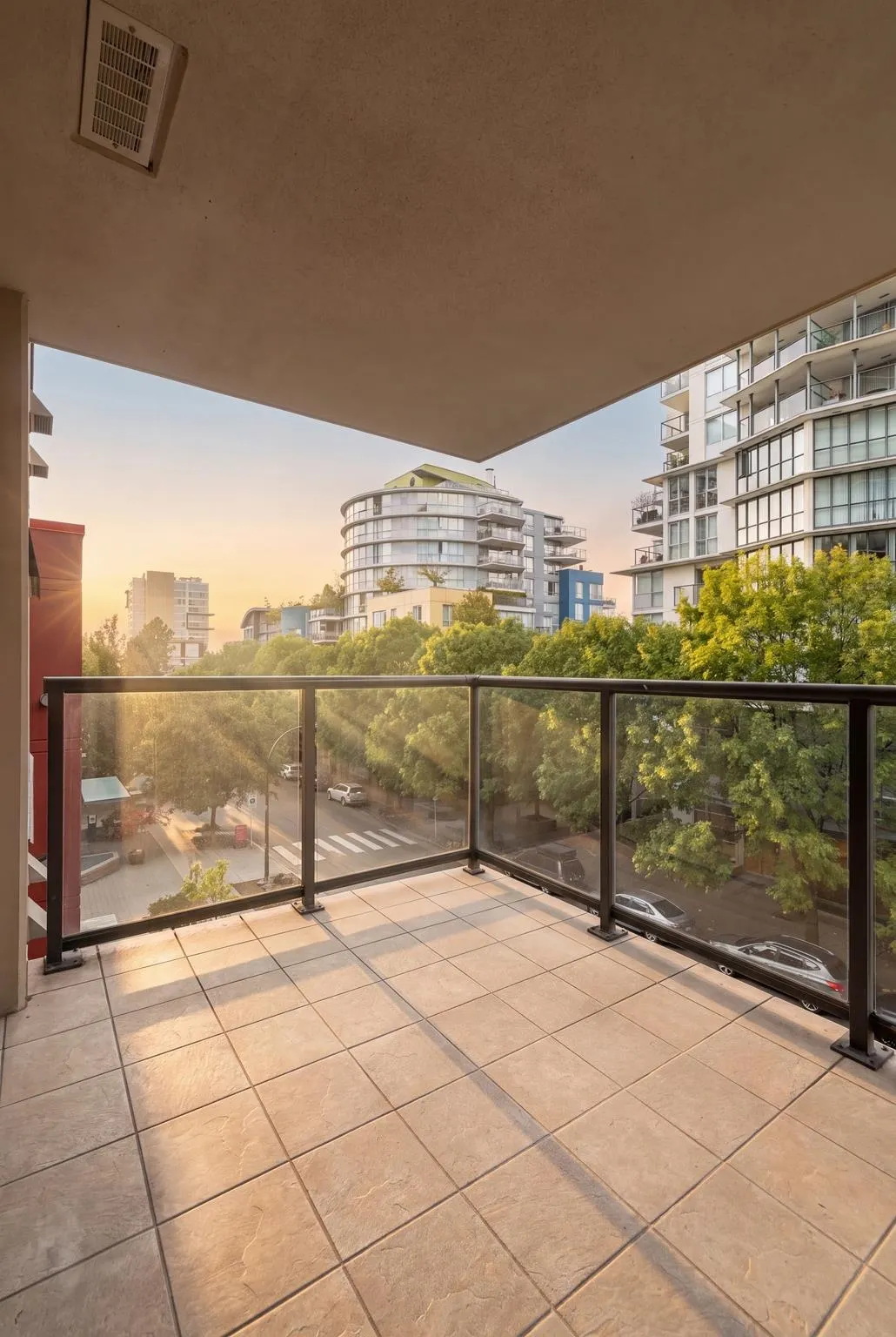 1428 W 6th Avenue #404