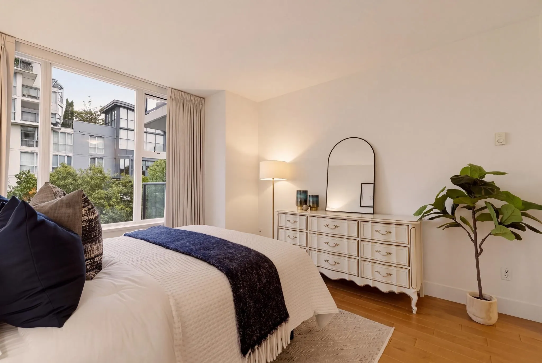 1428 W 6th Avenue #404