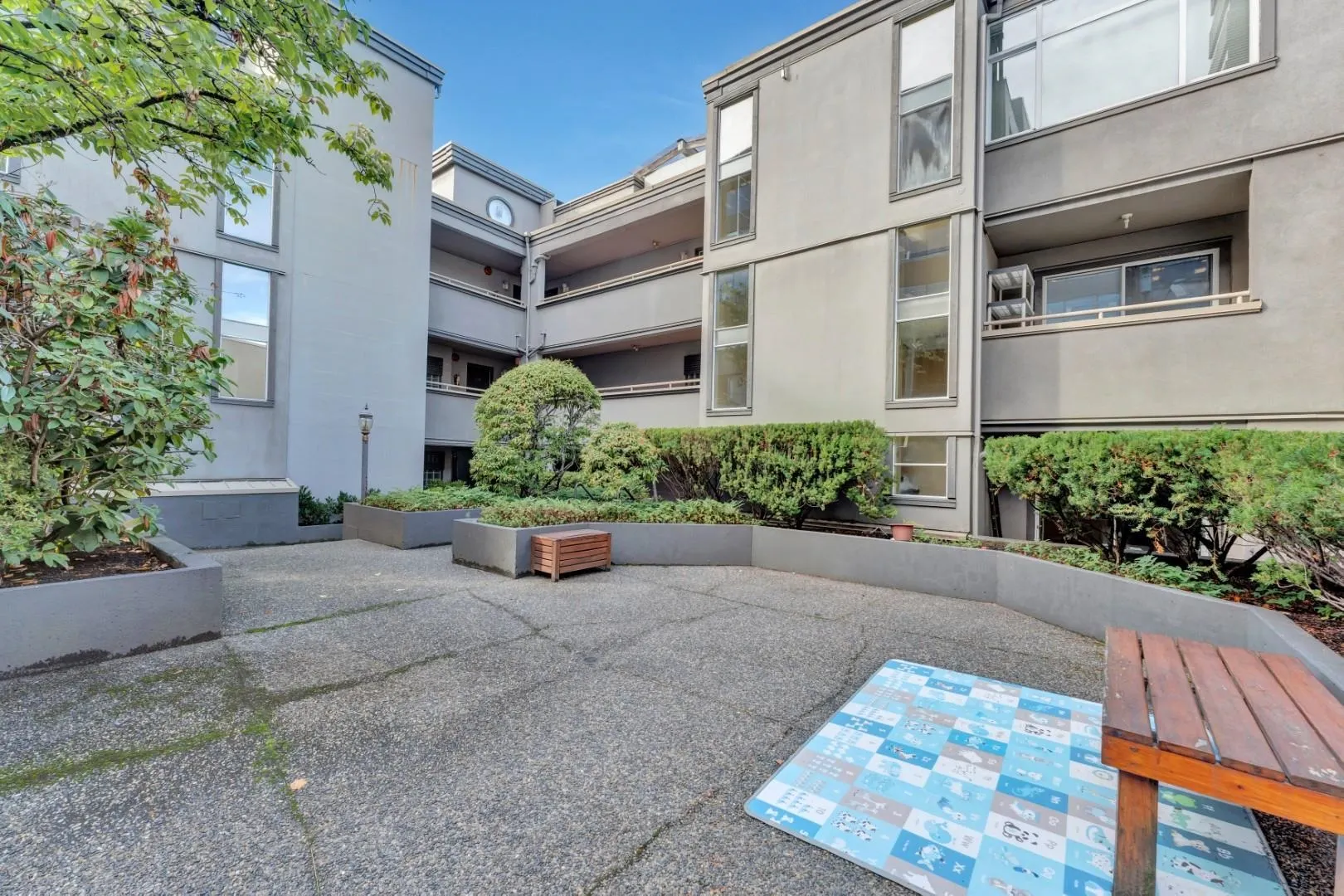 2412 Alder Street #101