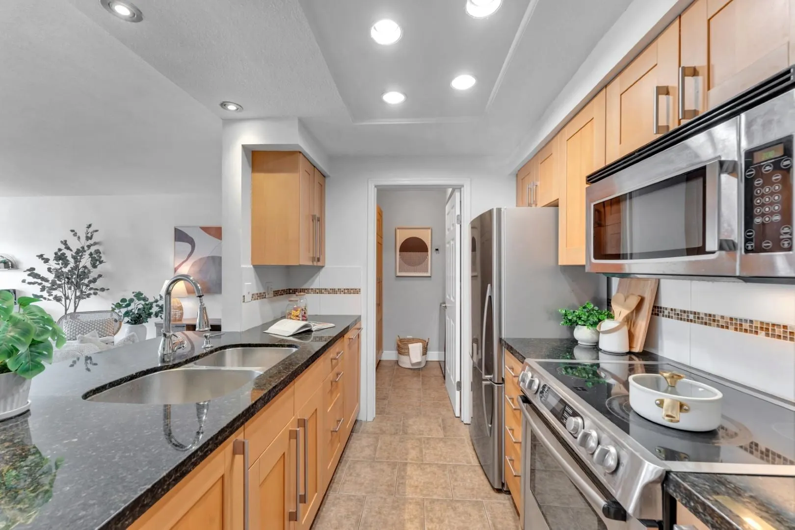 2412 Alder Street #101