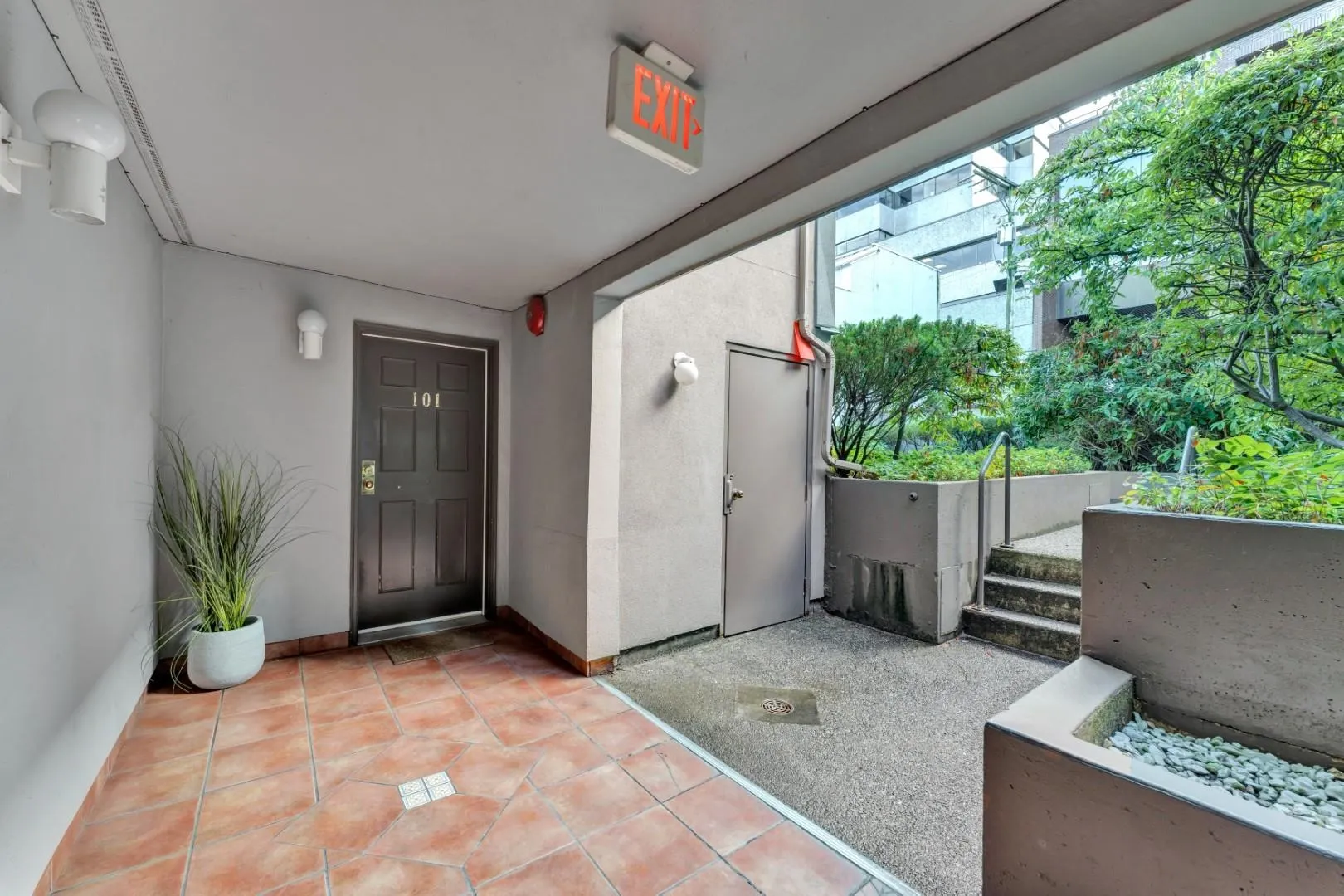 2412 Alder Street #101