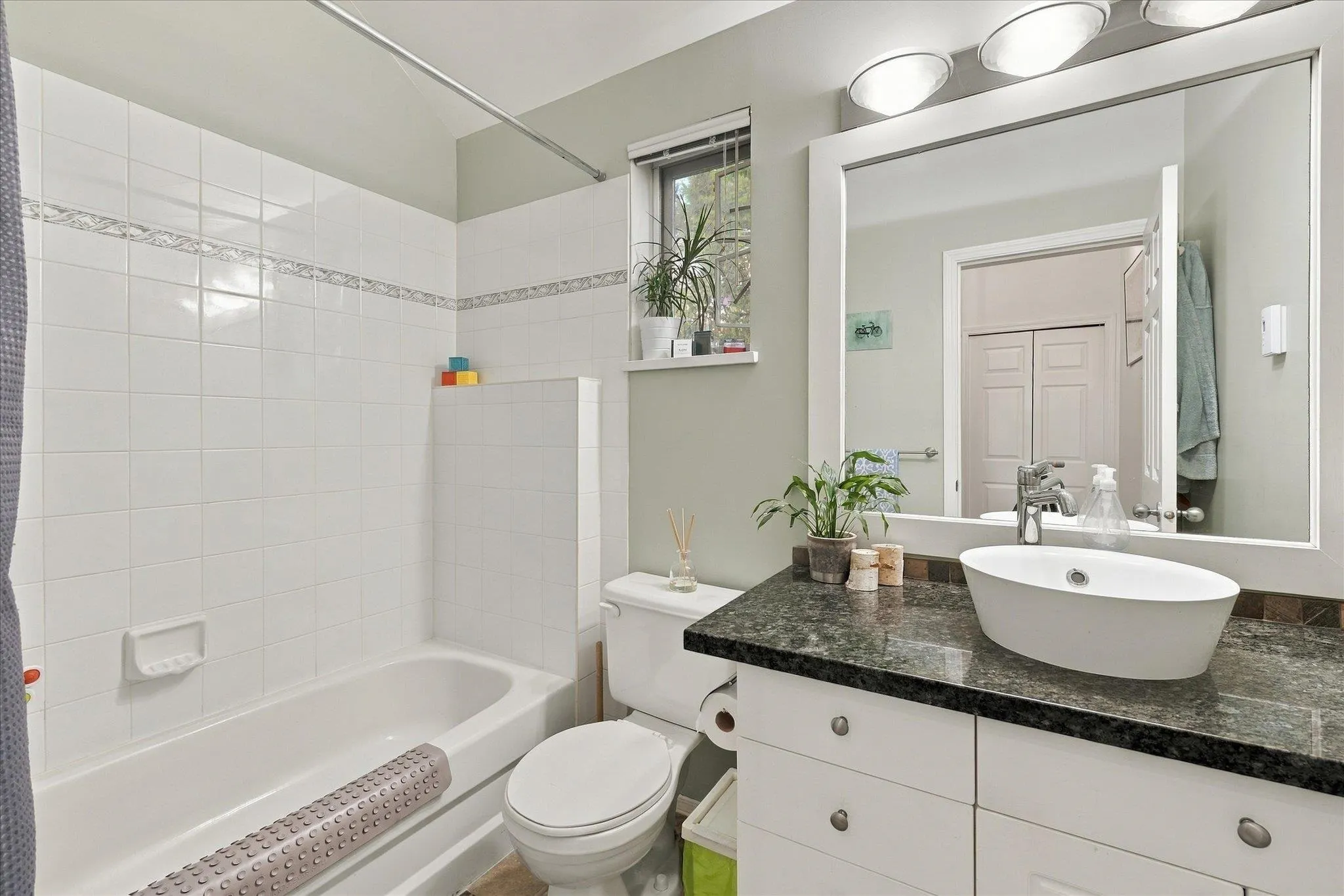 1450 Vine Road Road #14