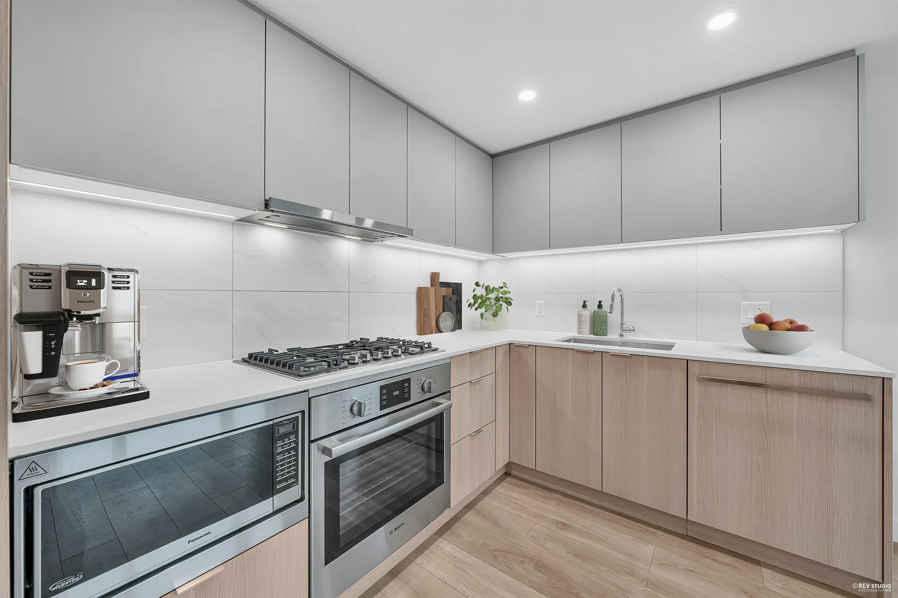 308 Alderson Avenue #809