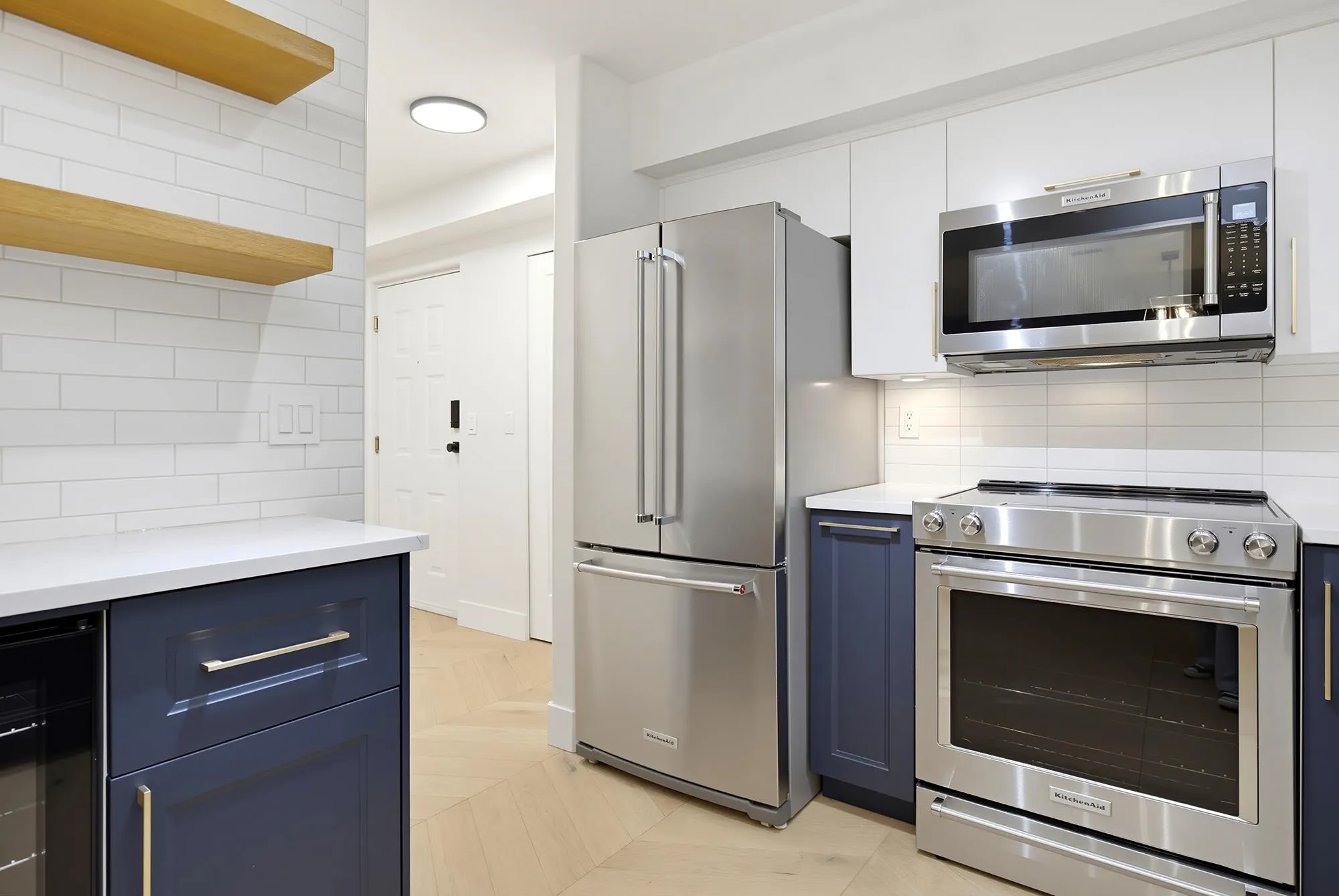 20556 113 Avenue #105