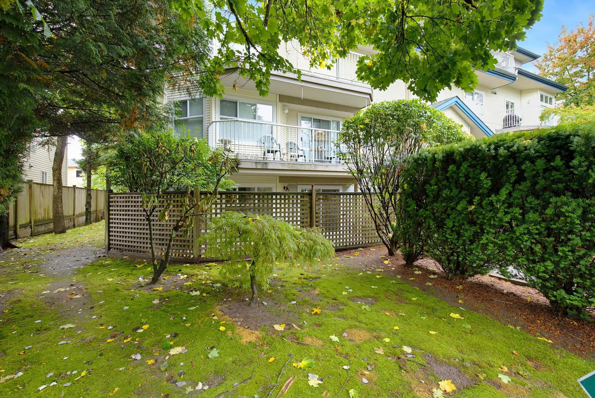 20556 113 Avenue #105