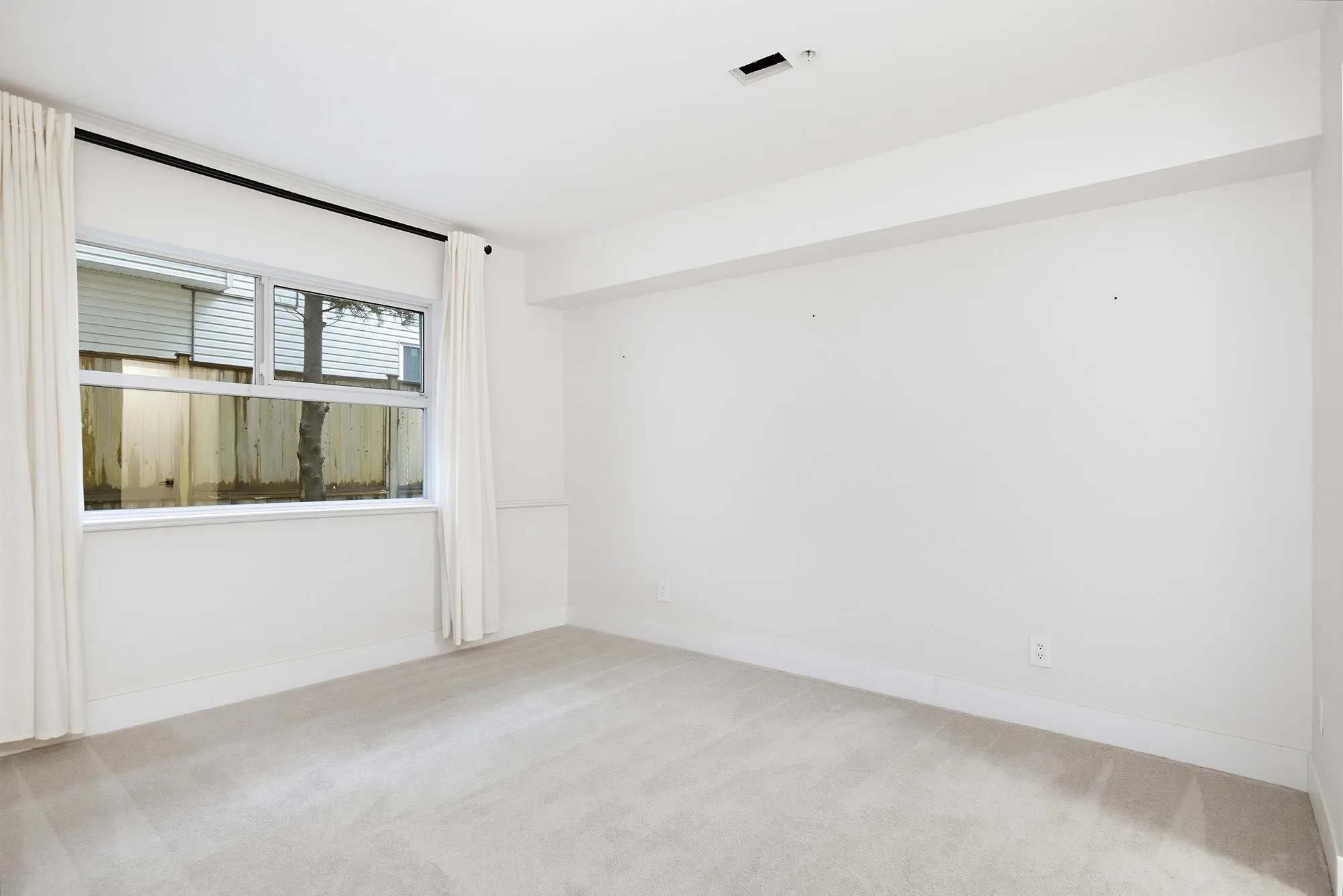 20556 113 Avenue #105