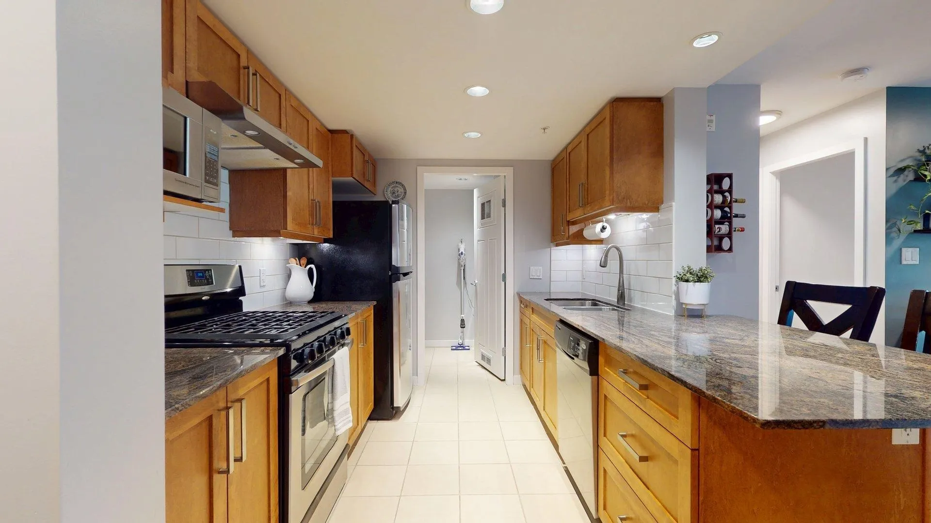 1212 Main Street #213