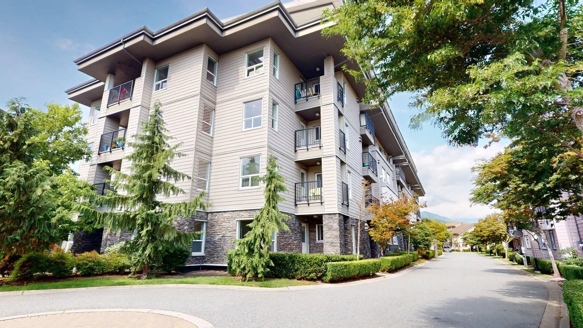 1212 Main Street #213
