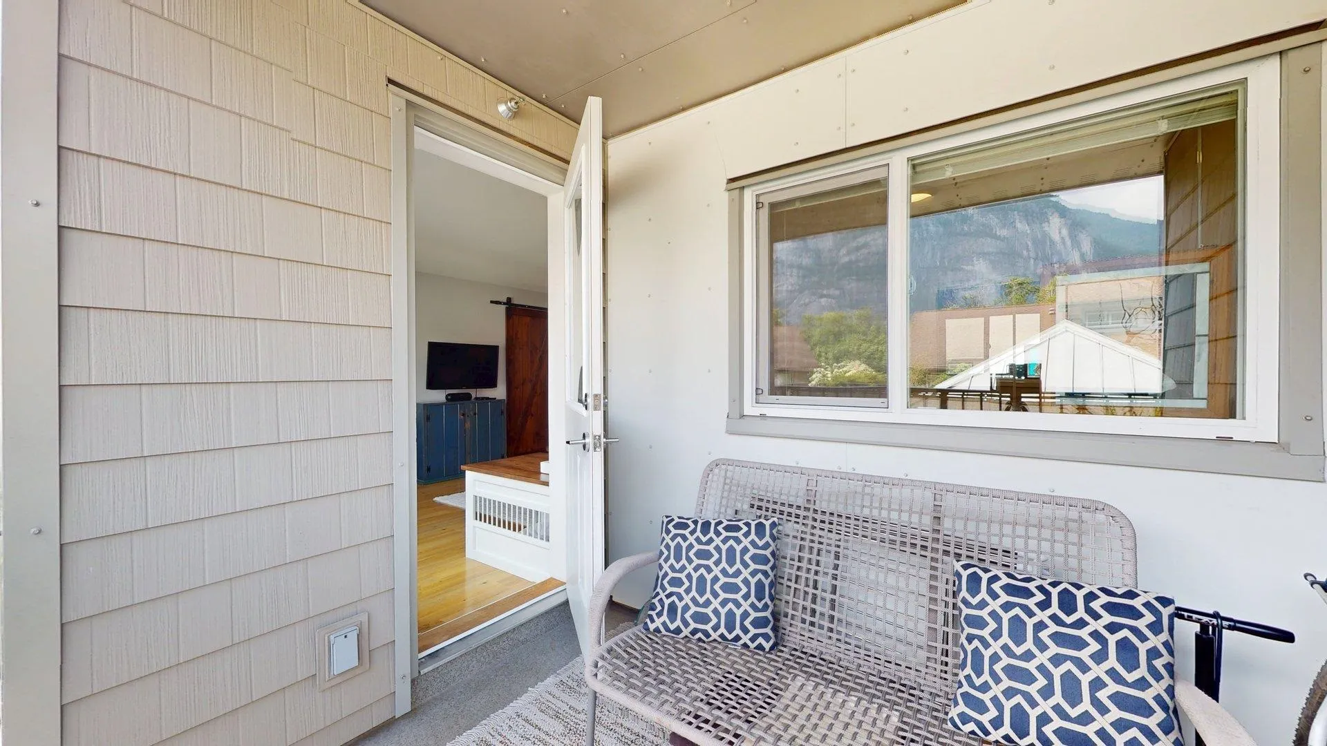 1212 Main Street #213