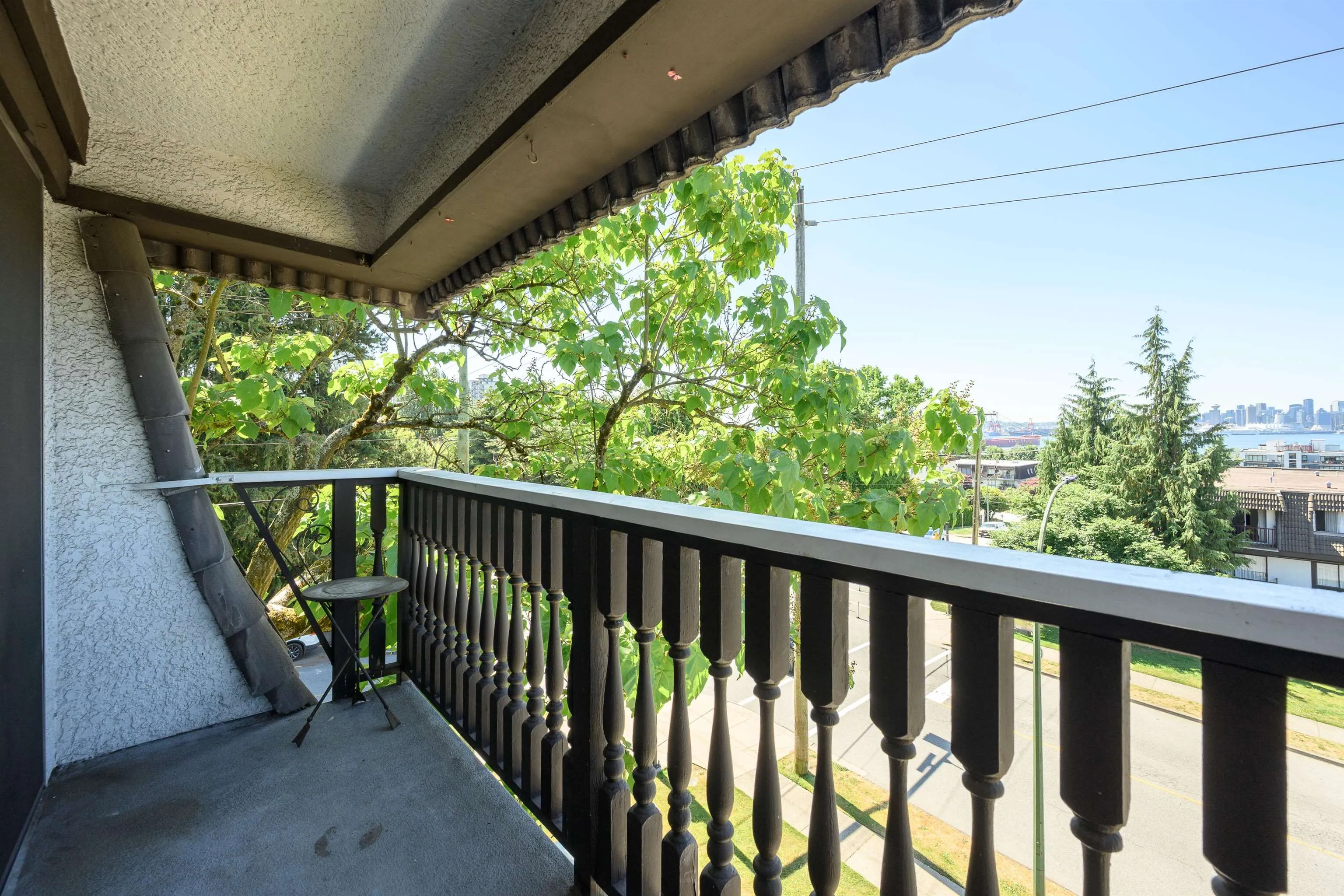 310 W 3rd Street #305