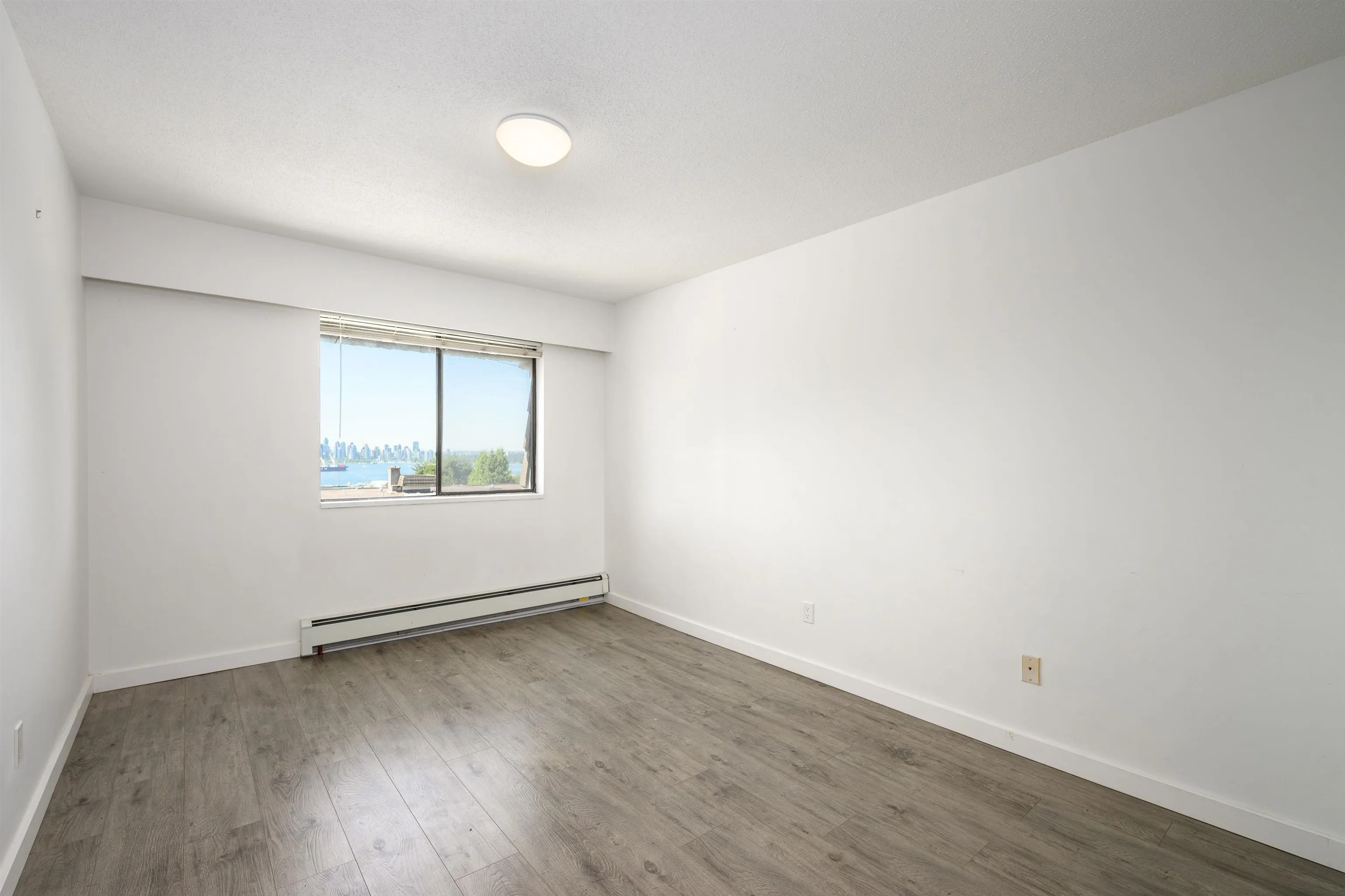 310 W 3rd Street #305