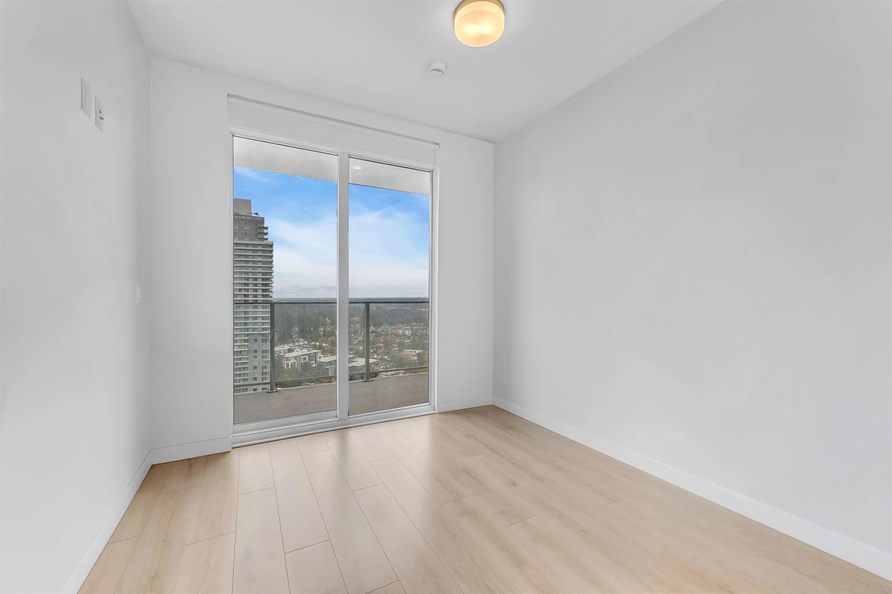 567 Clarke Road #3305
