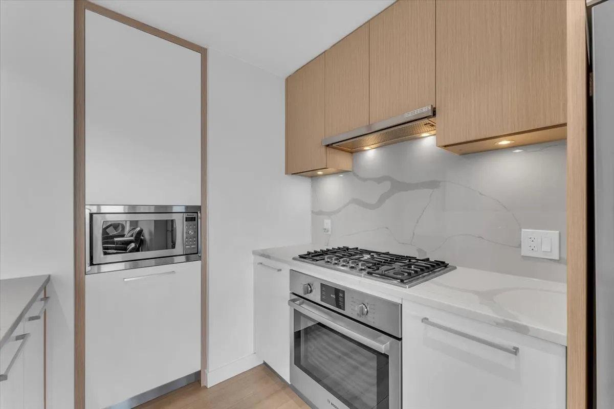 567 Clarke Road #3305
