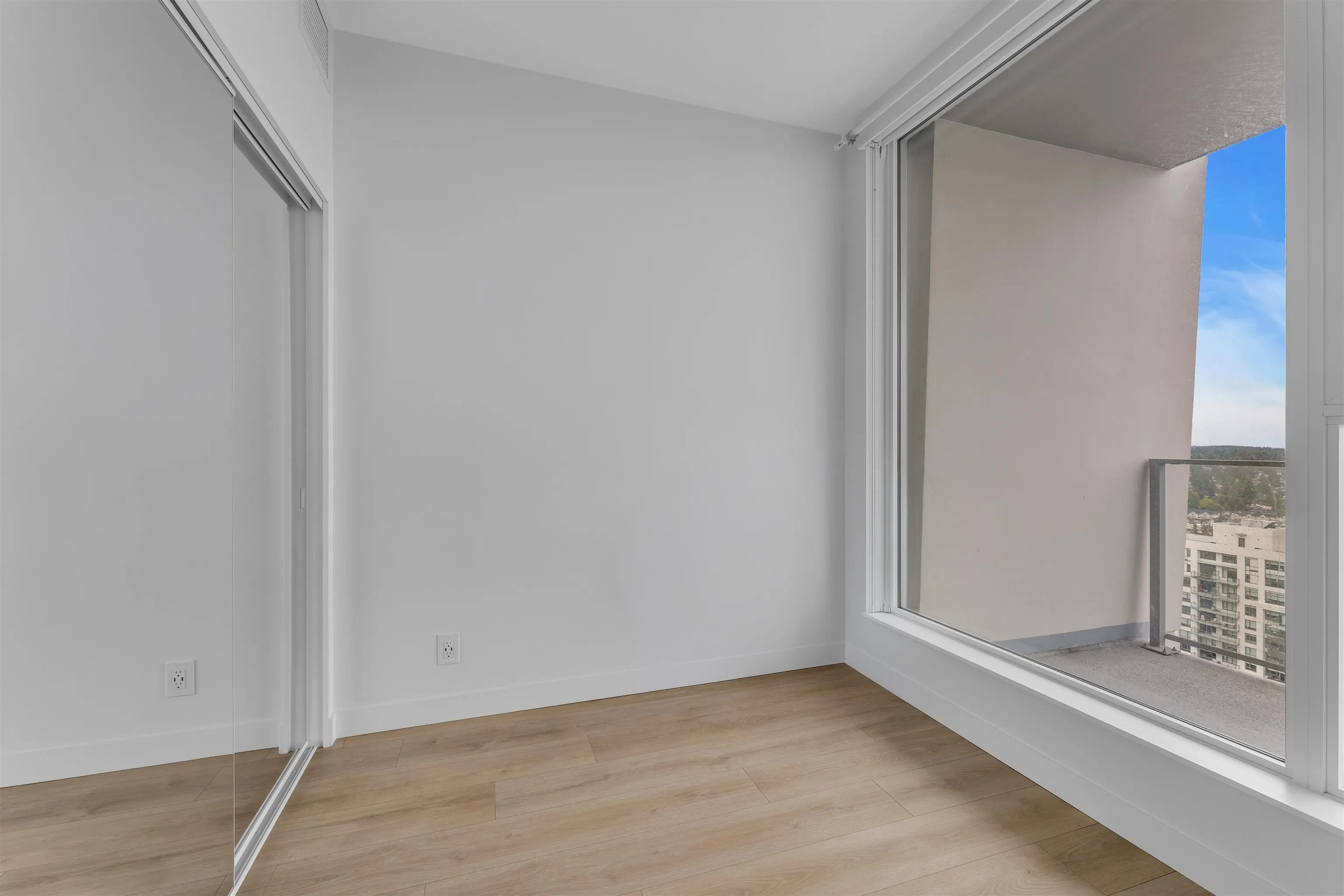 567 Clarke Road #3305