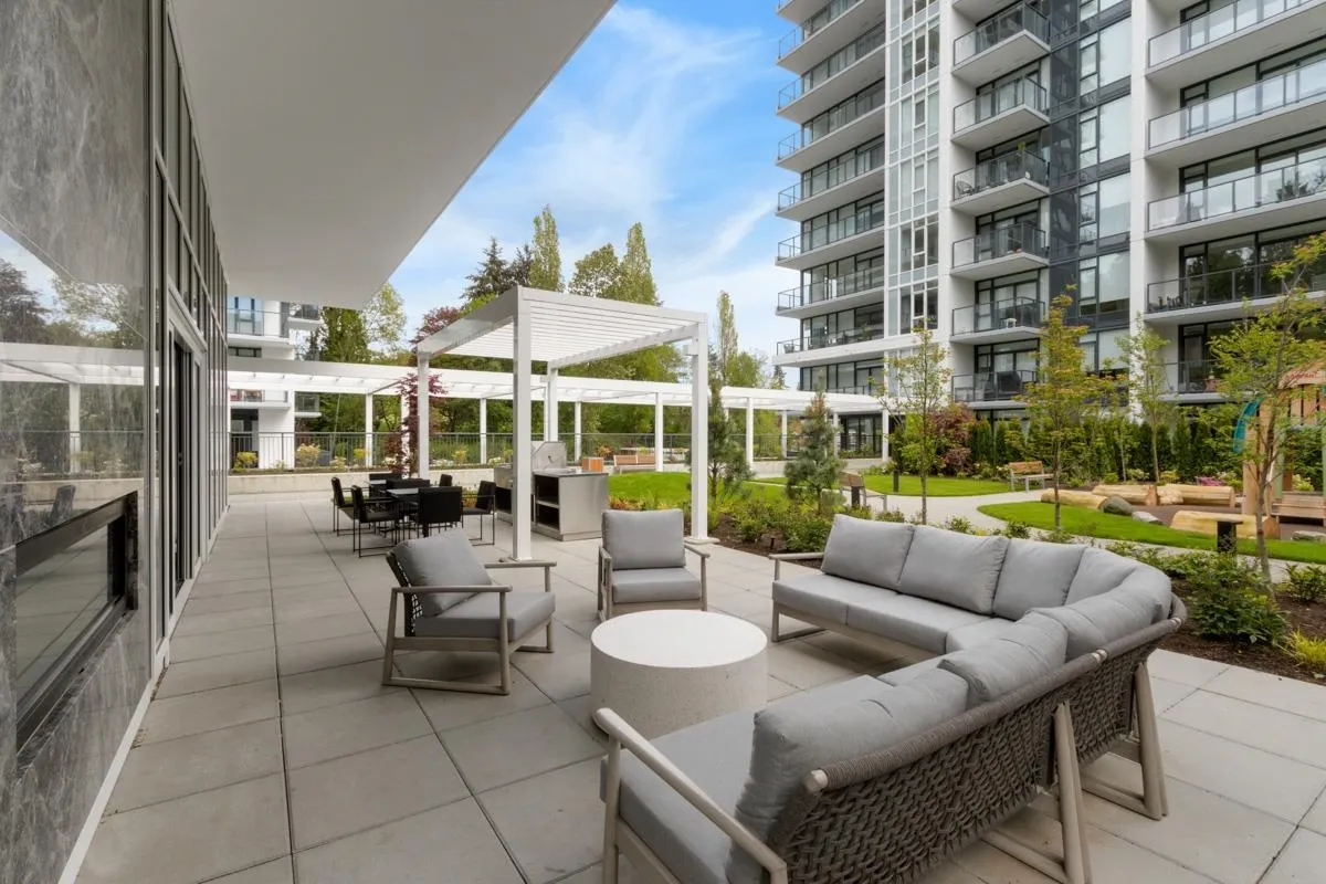 585 Austin Avenue #1702