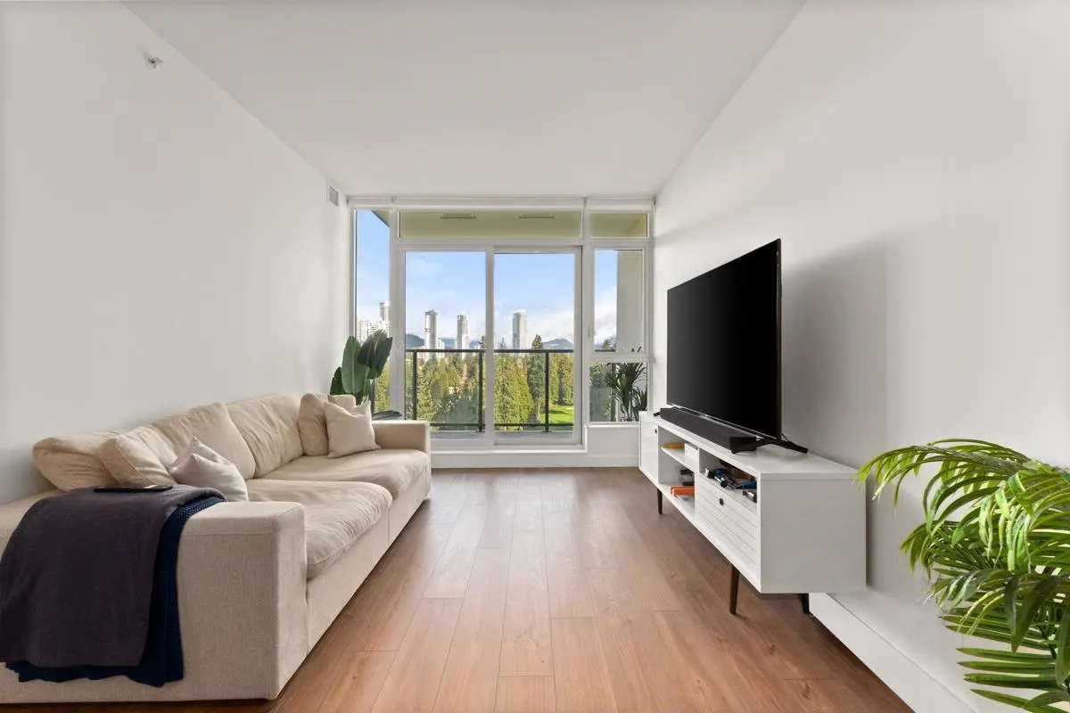 585 Austin Avenue #1702