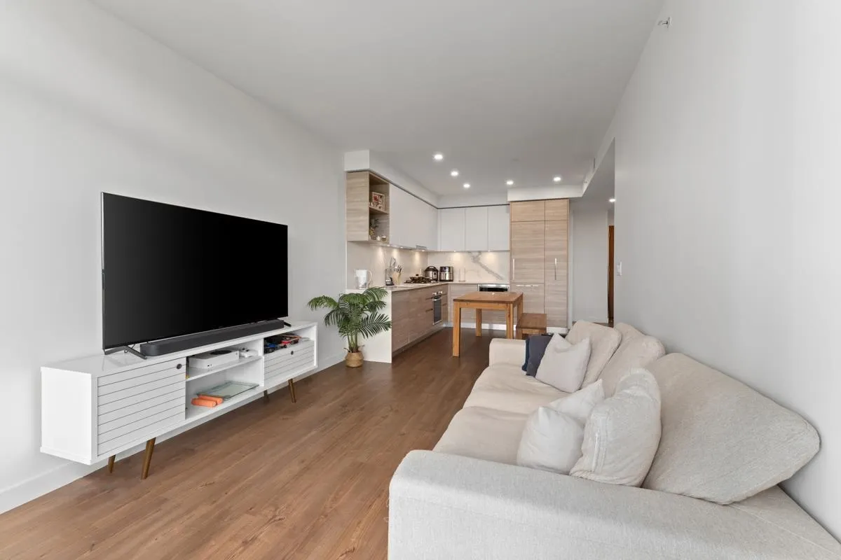 585 Austin Avenue #1702