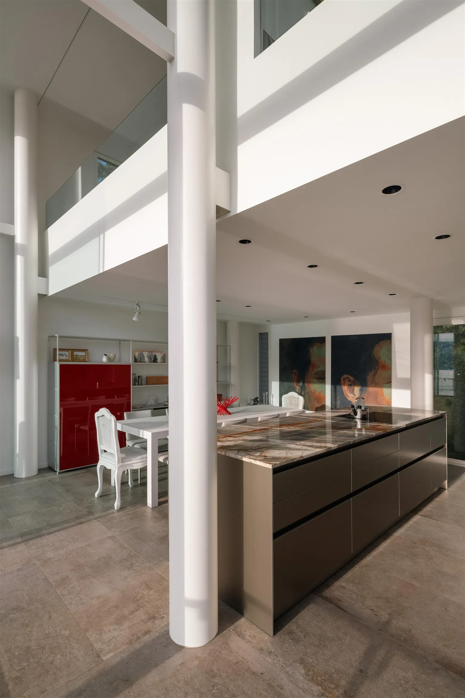 90 Isleview Place
