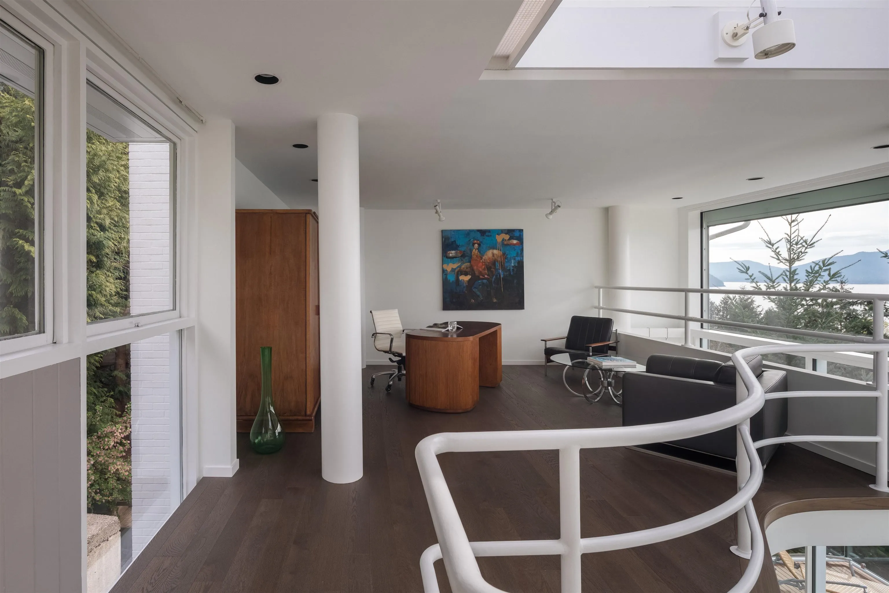 90 Isleview Place