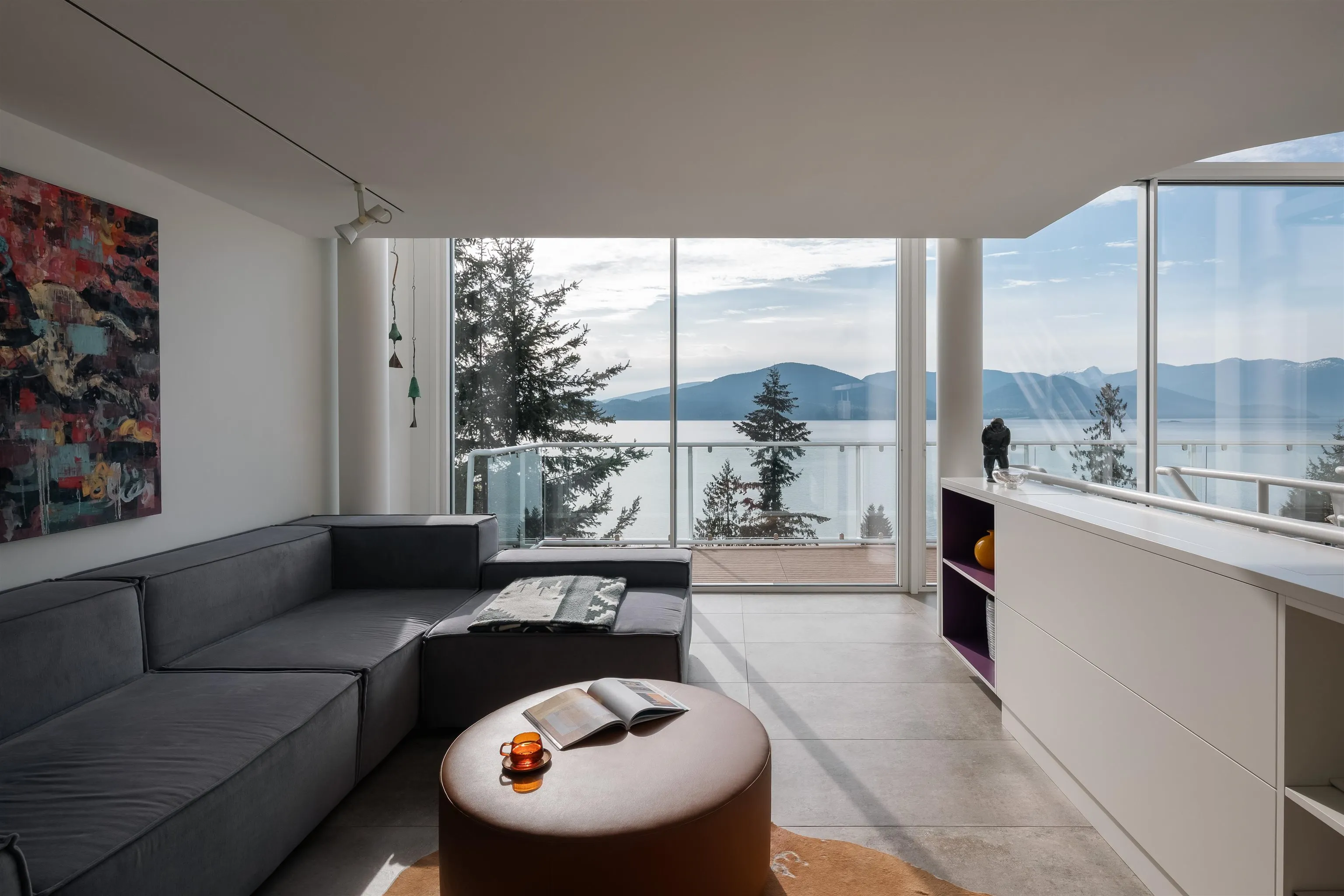 90 Isleview Place