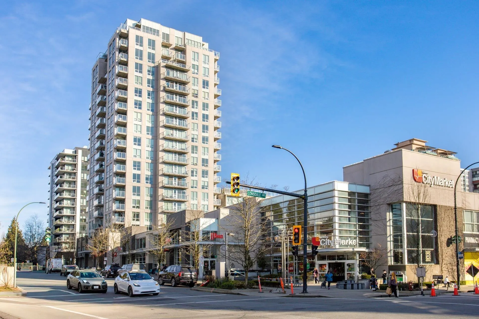 135 E 17 Street #413