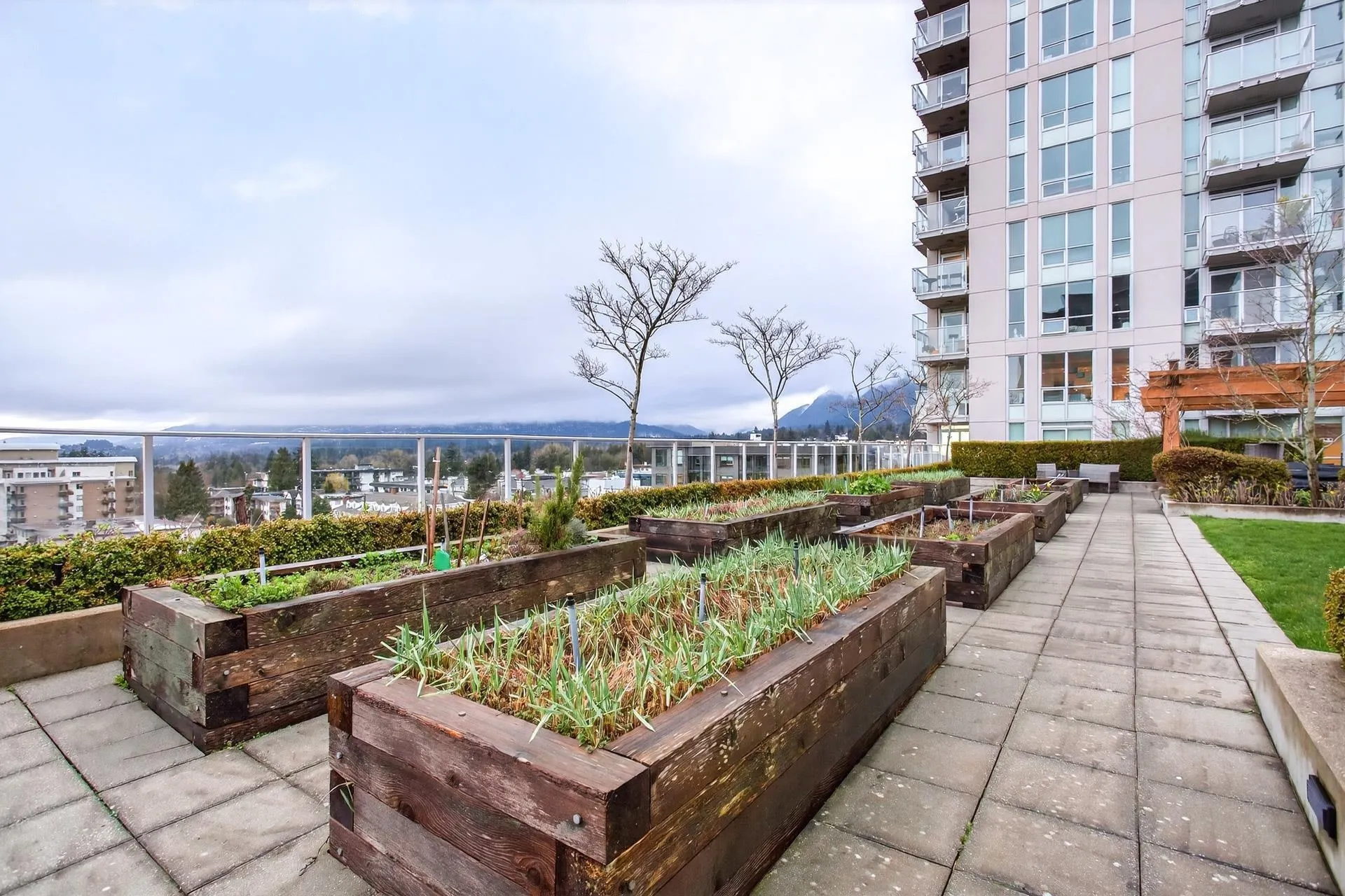 135 E 17 Street #413