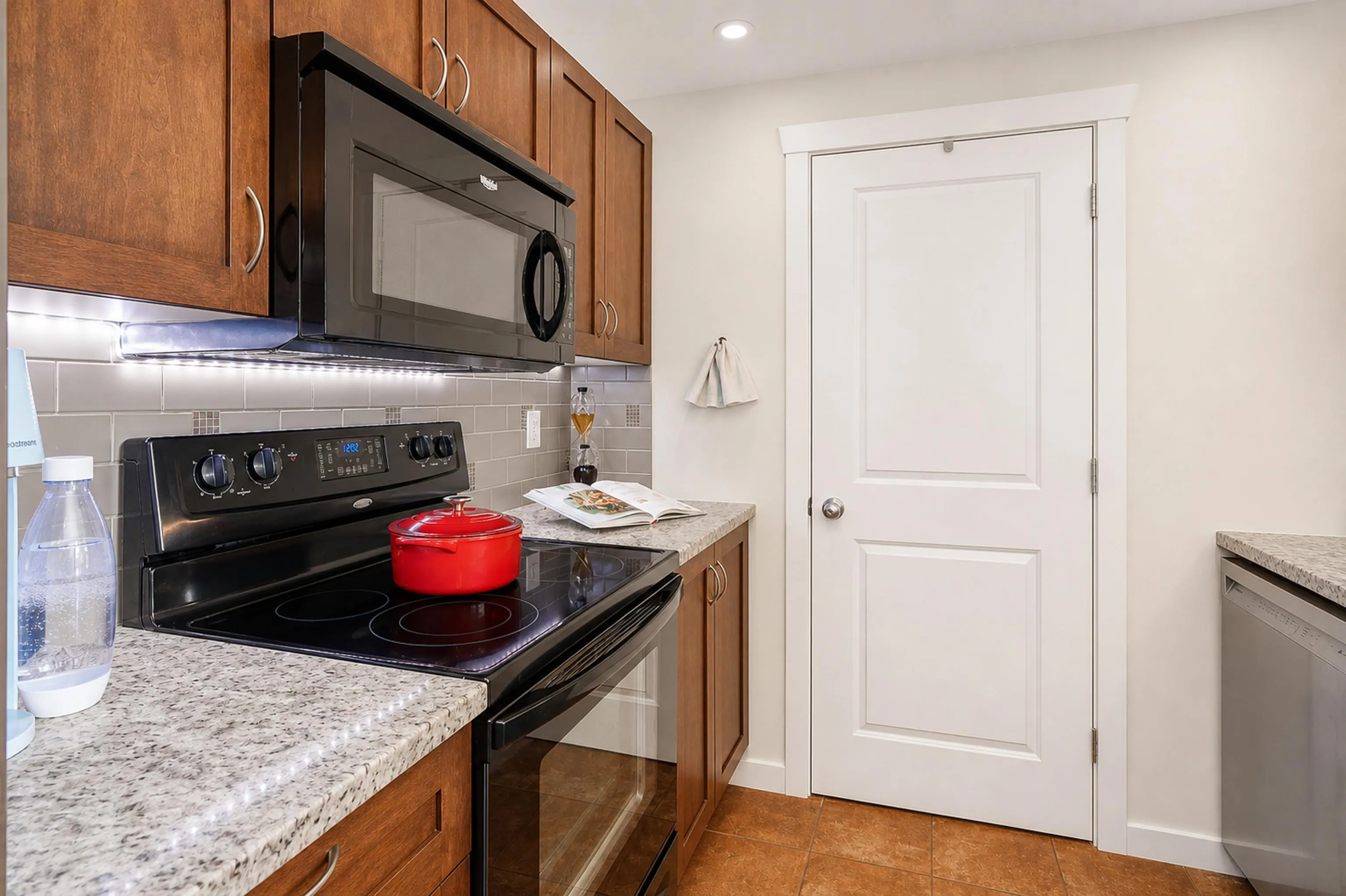 2336 Whyte Avenue #310