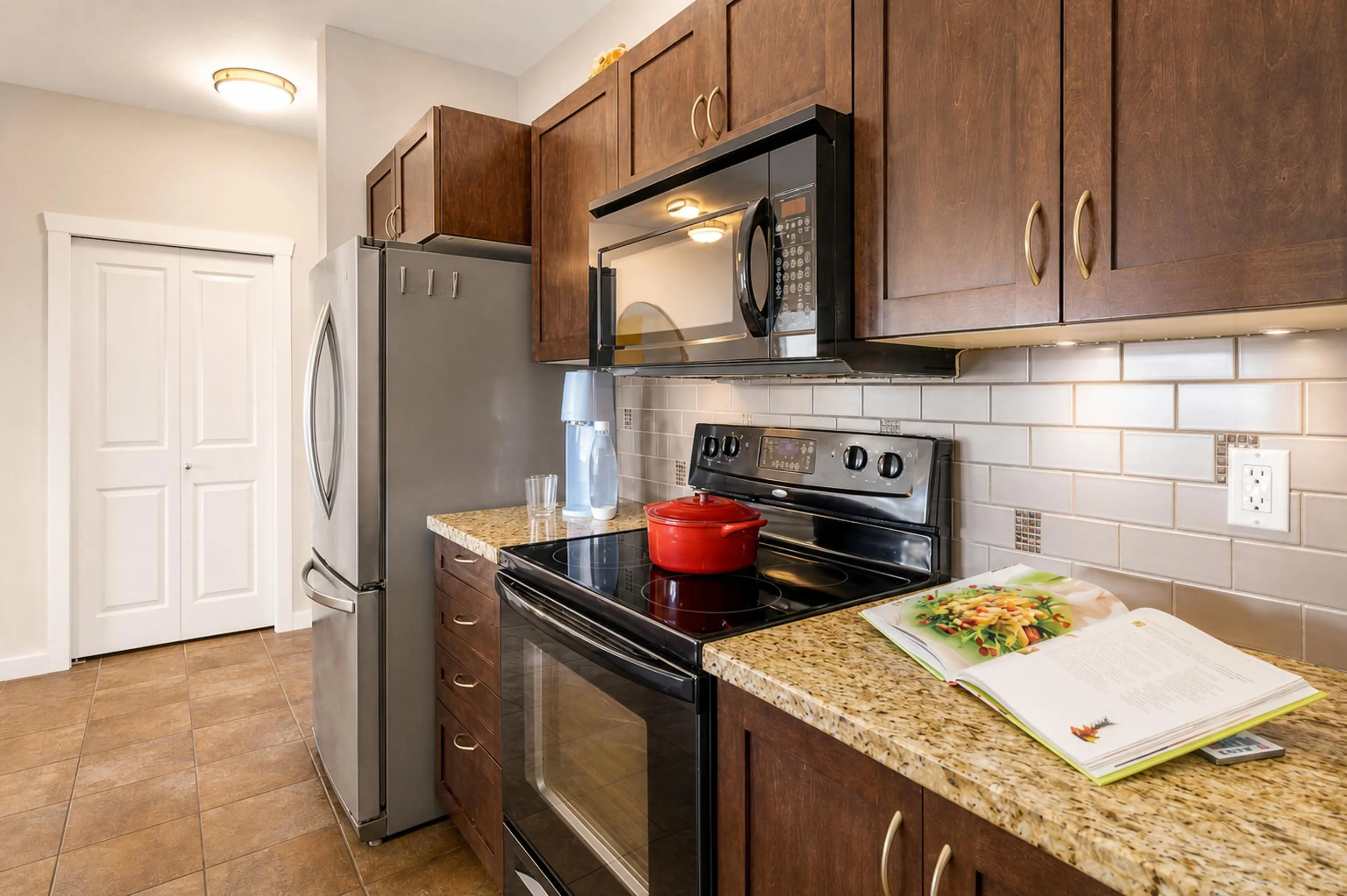 2336 Whyte Avenue #310