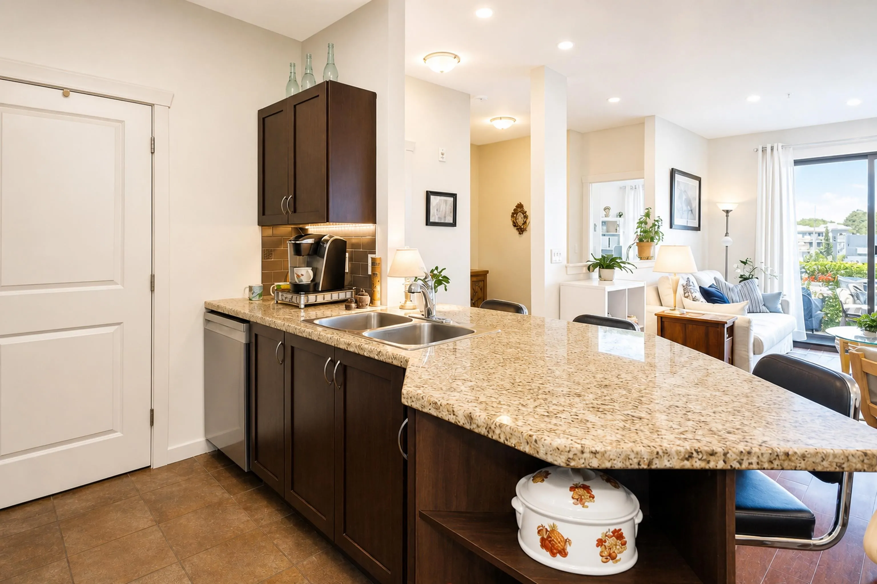 2336 Whyte Avenue #310