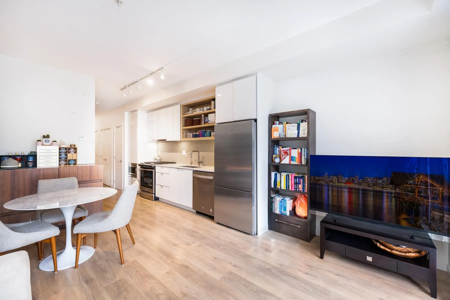 725 Marine Drive #209