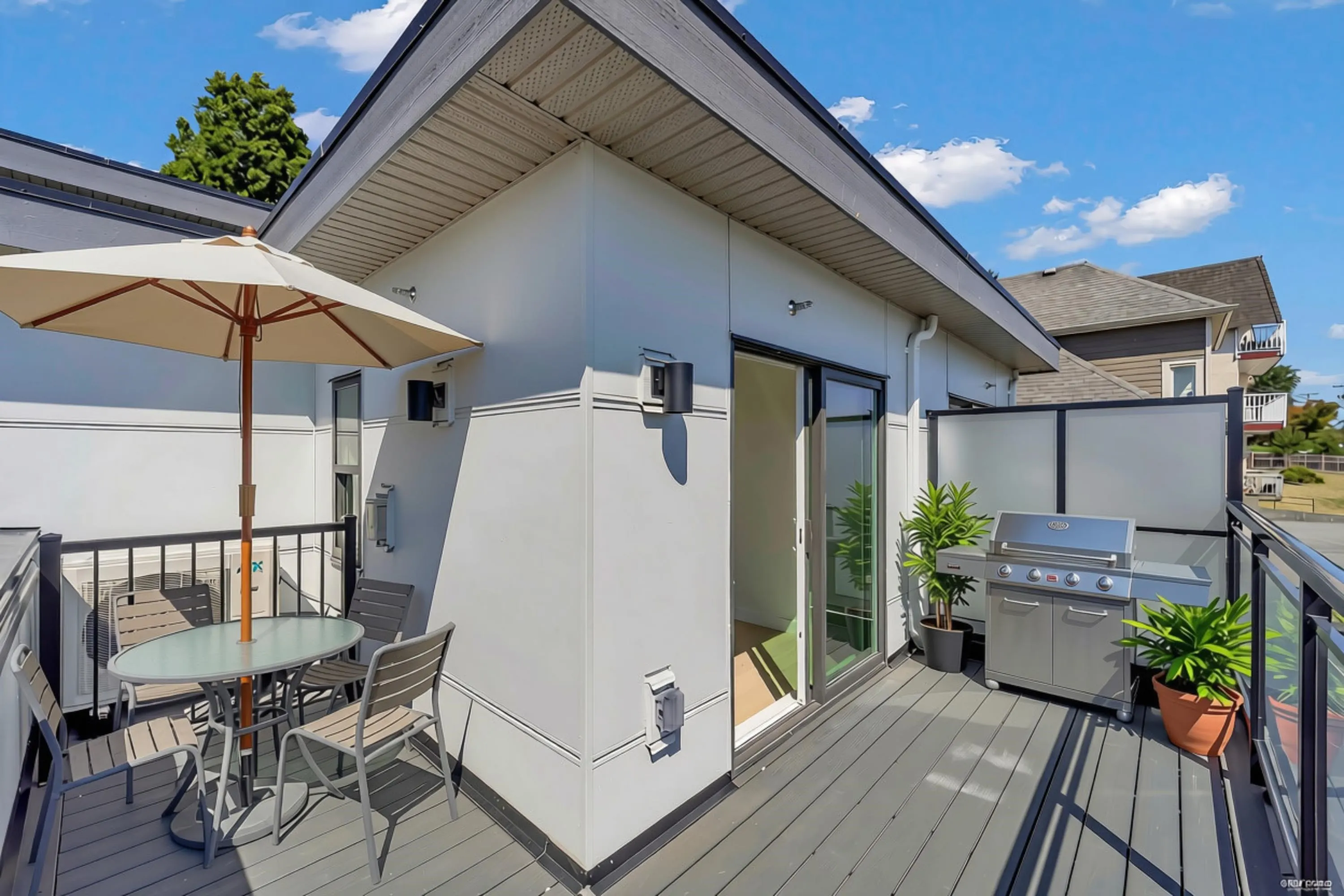 3800 Pender Street #1