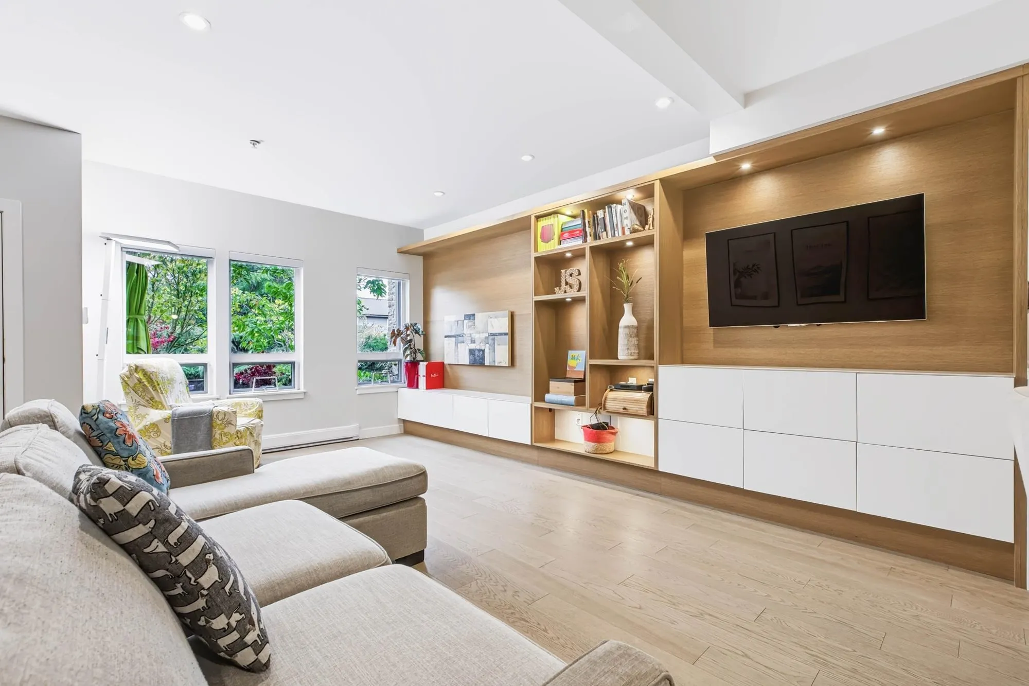 1708 55a Street #103