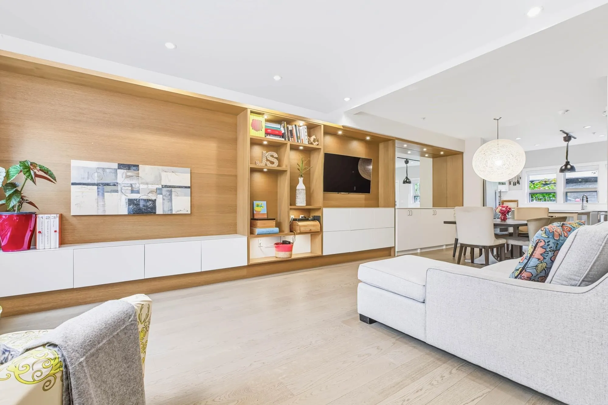 1708 55a Street #103