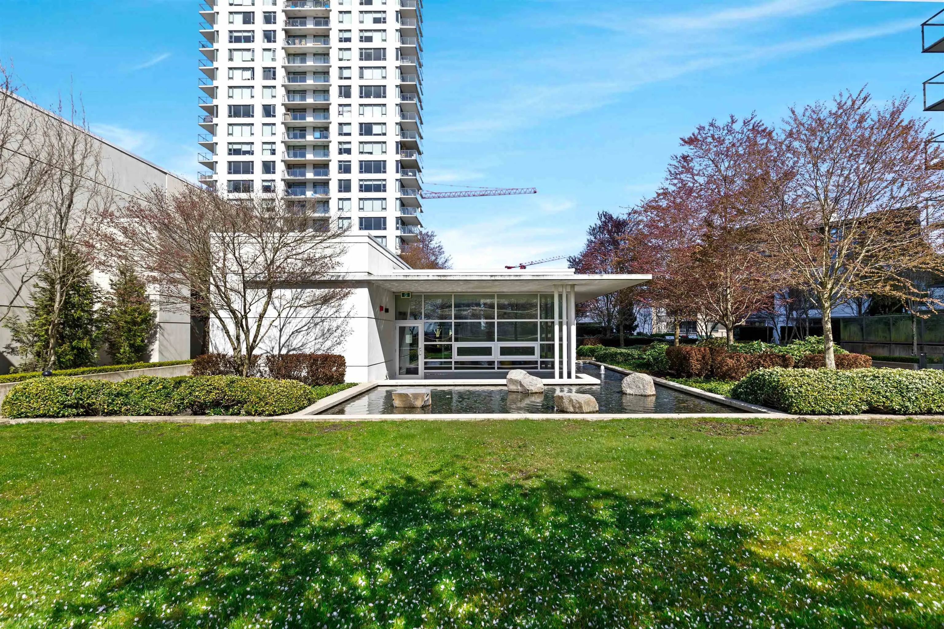 602 Como Lake Avenue #2501