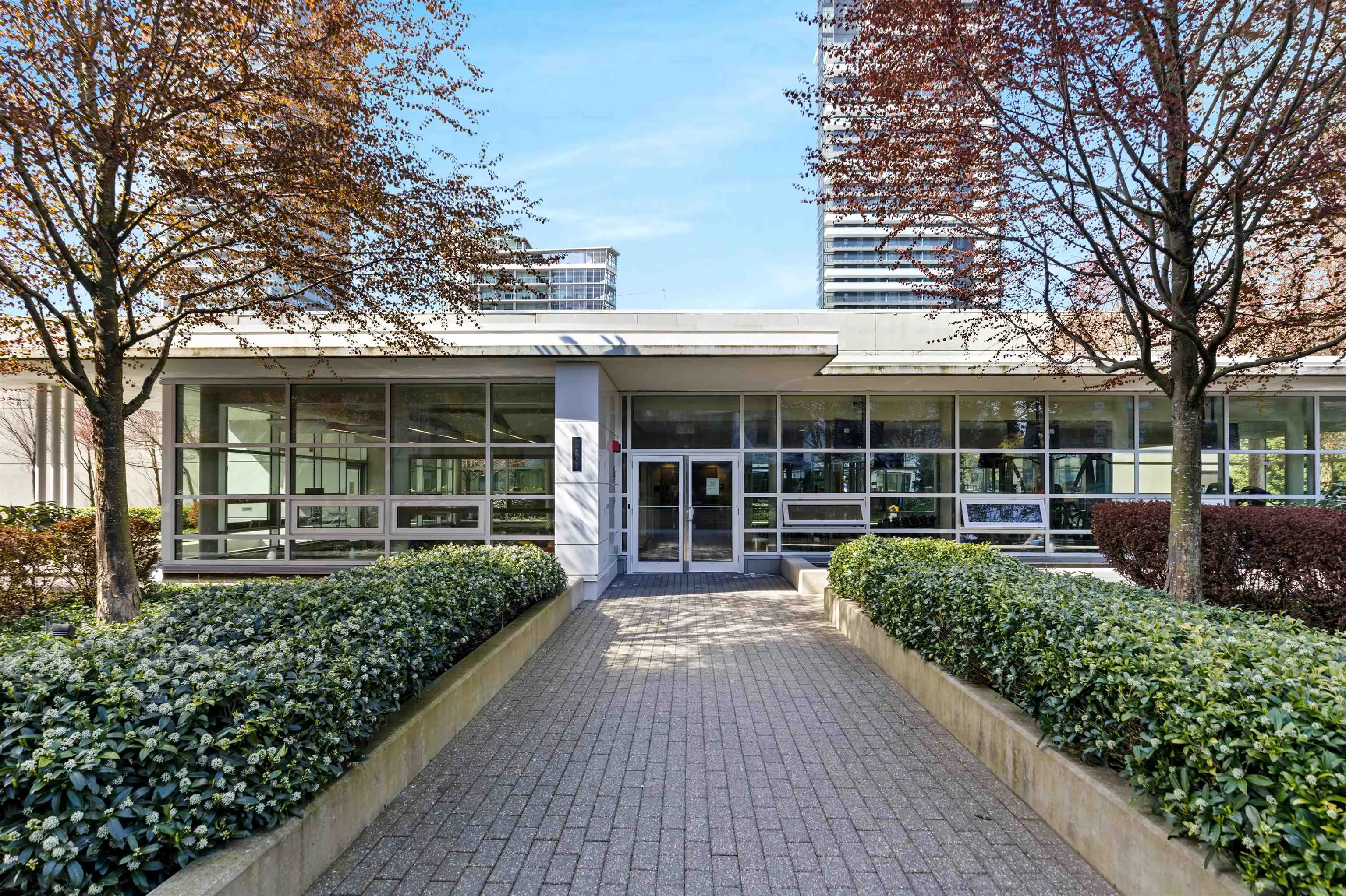 602 Como Lake Avenue #2501
