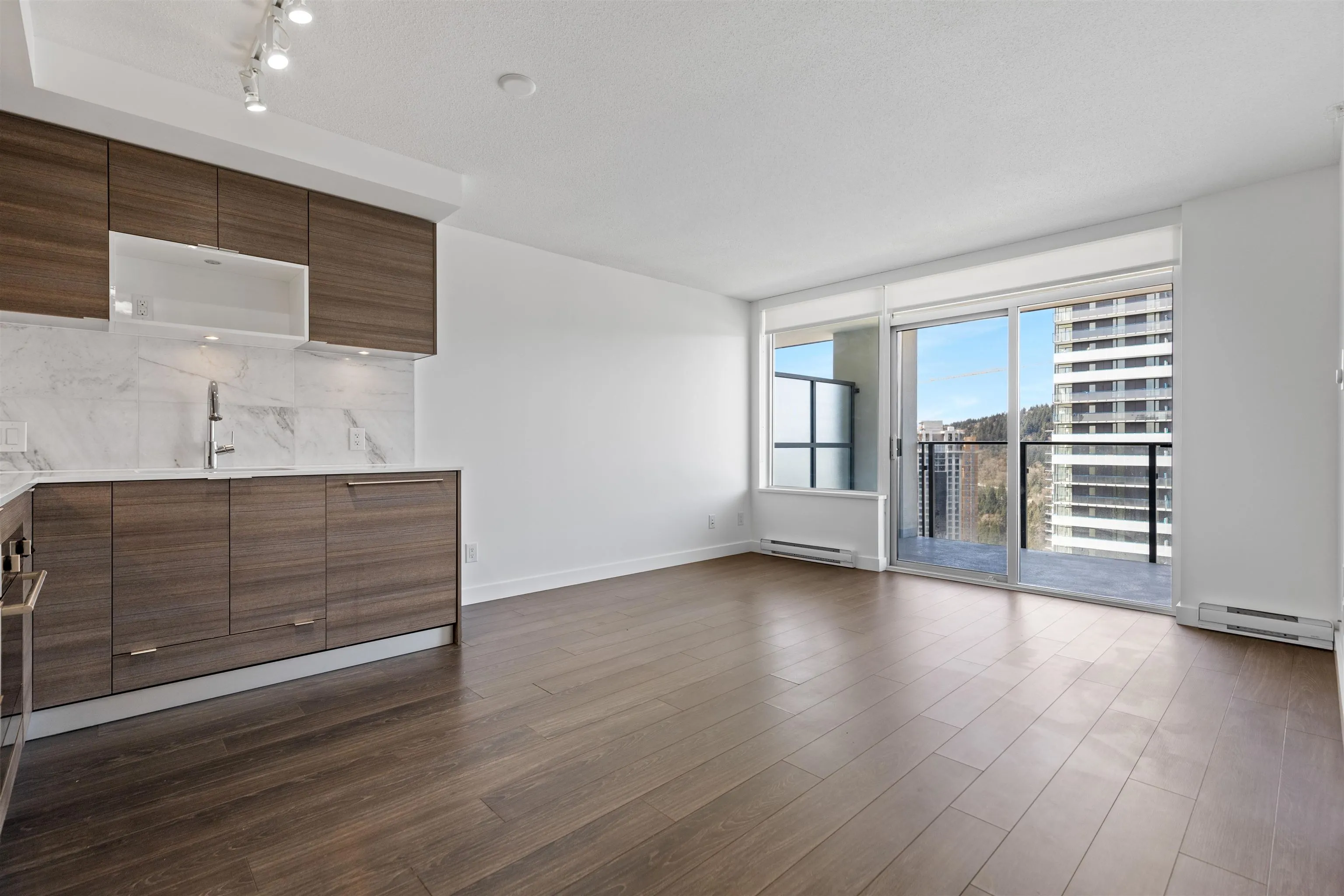 602 Como Lake Avenue #2501