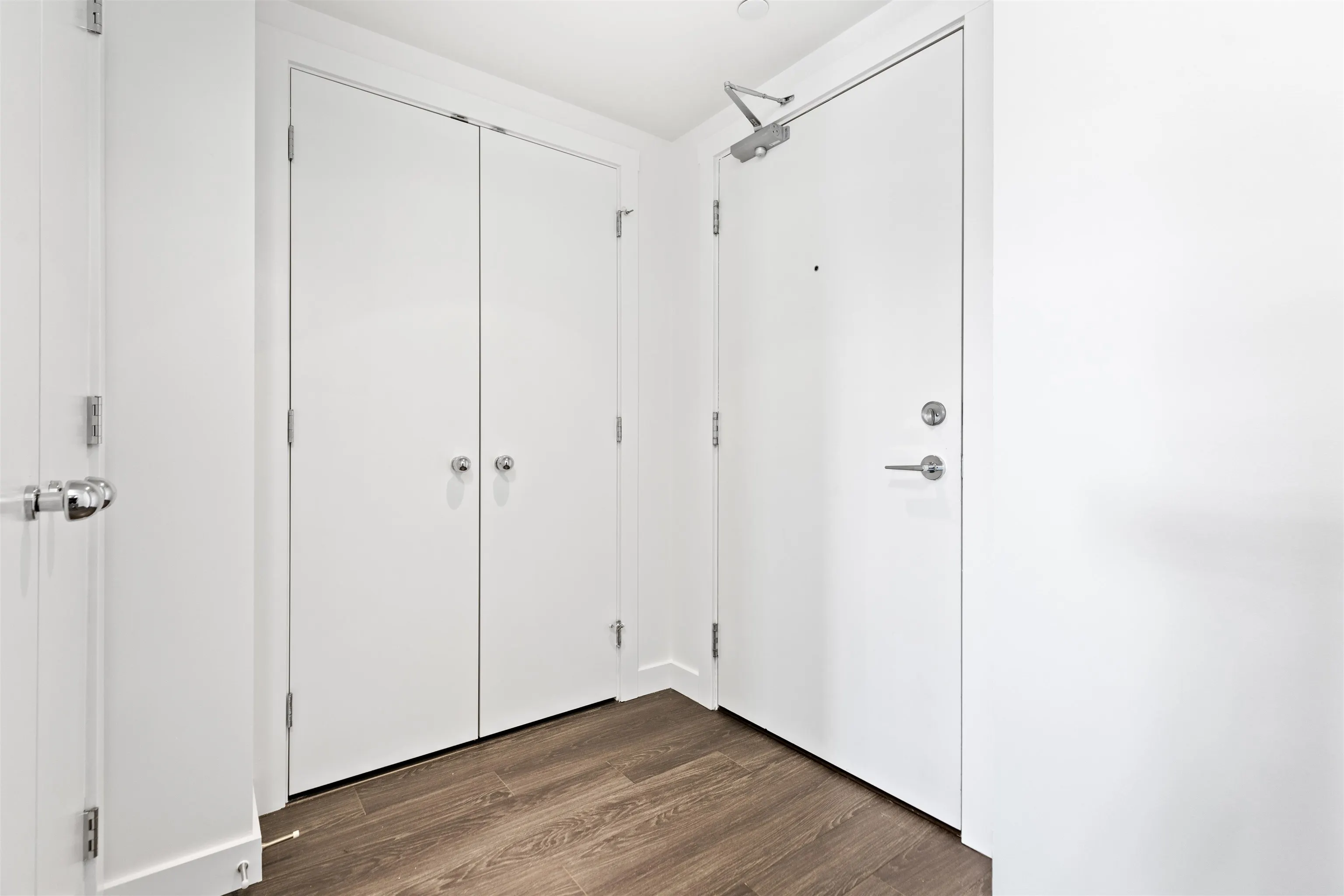 602 Como Lake Avenue #2501