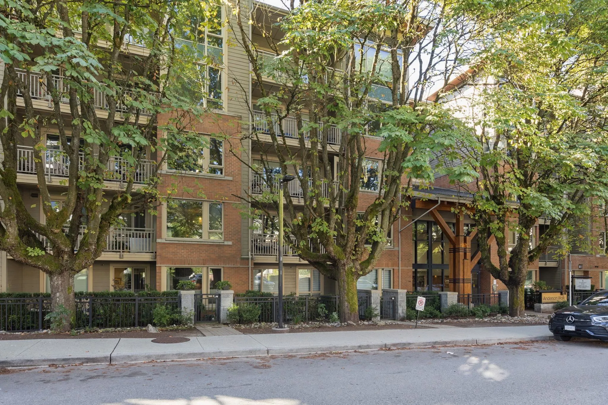 119 W 22nd Street Street #304