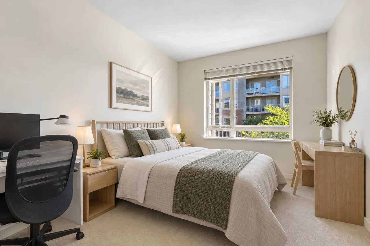 119 W 22nd Street Street #304