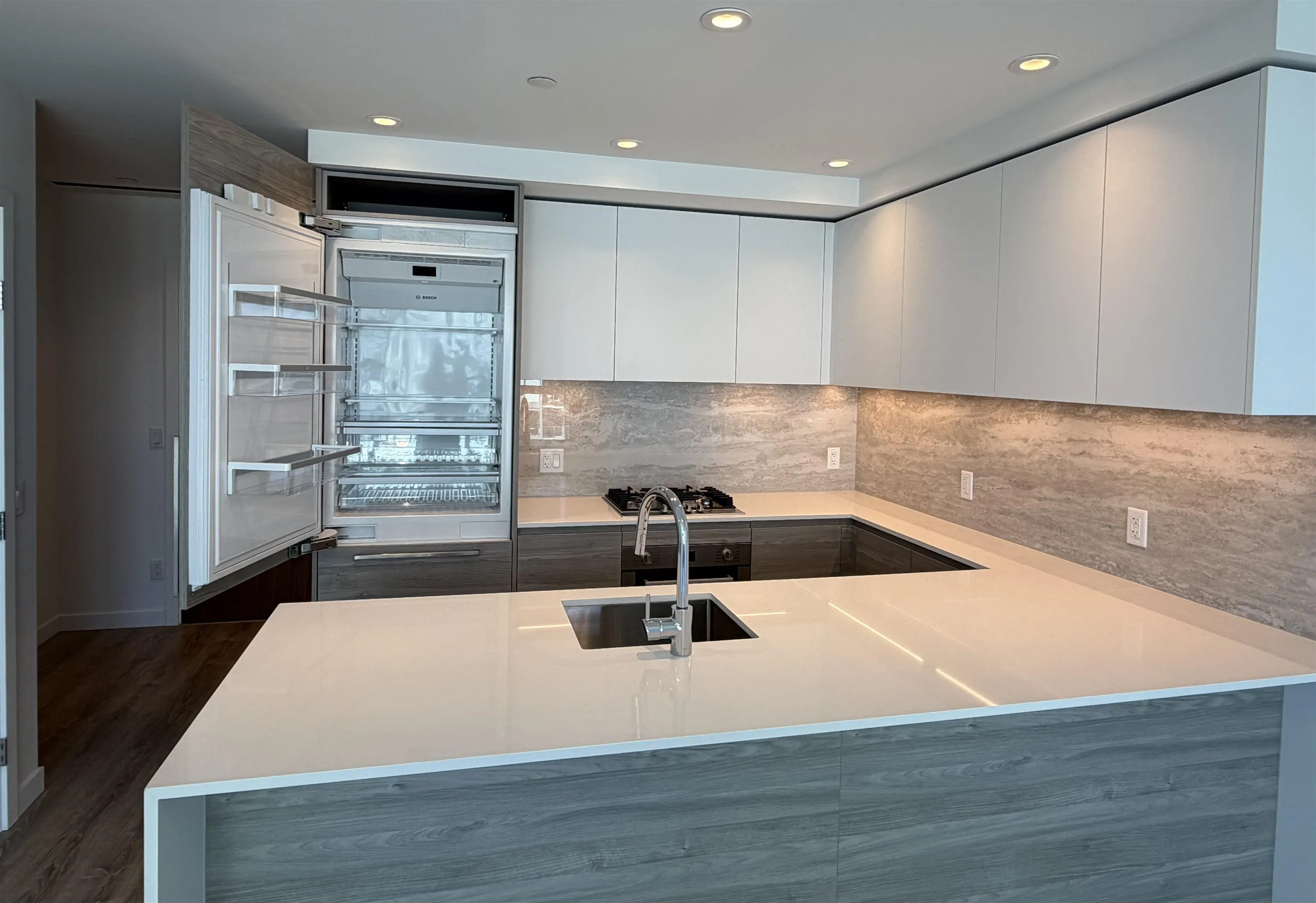 680 Quayside Drive #3005