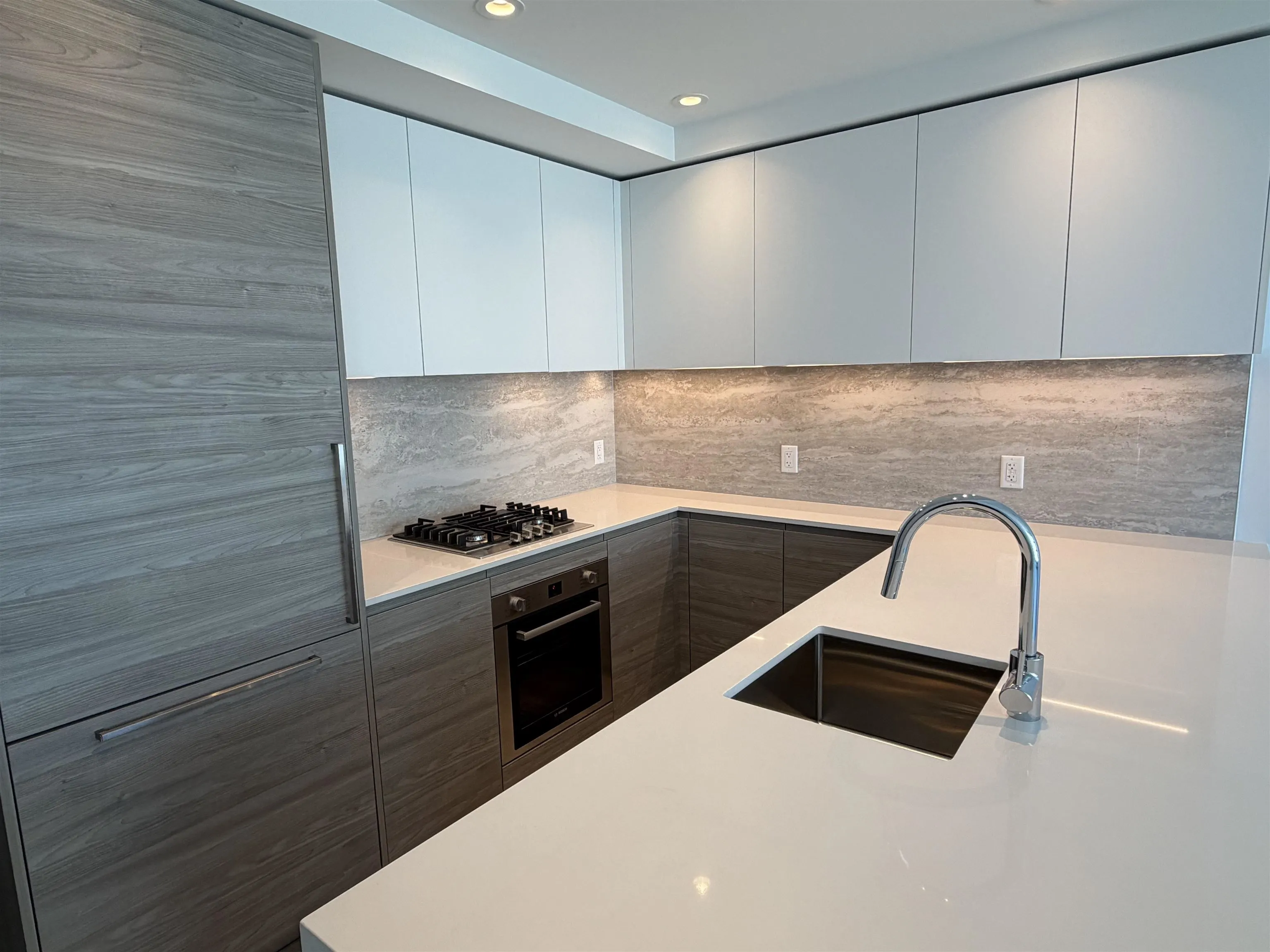 680 Quayside Drive #3005