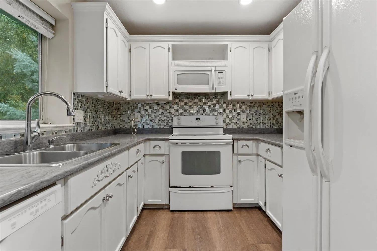 2833 Gardner Place