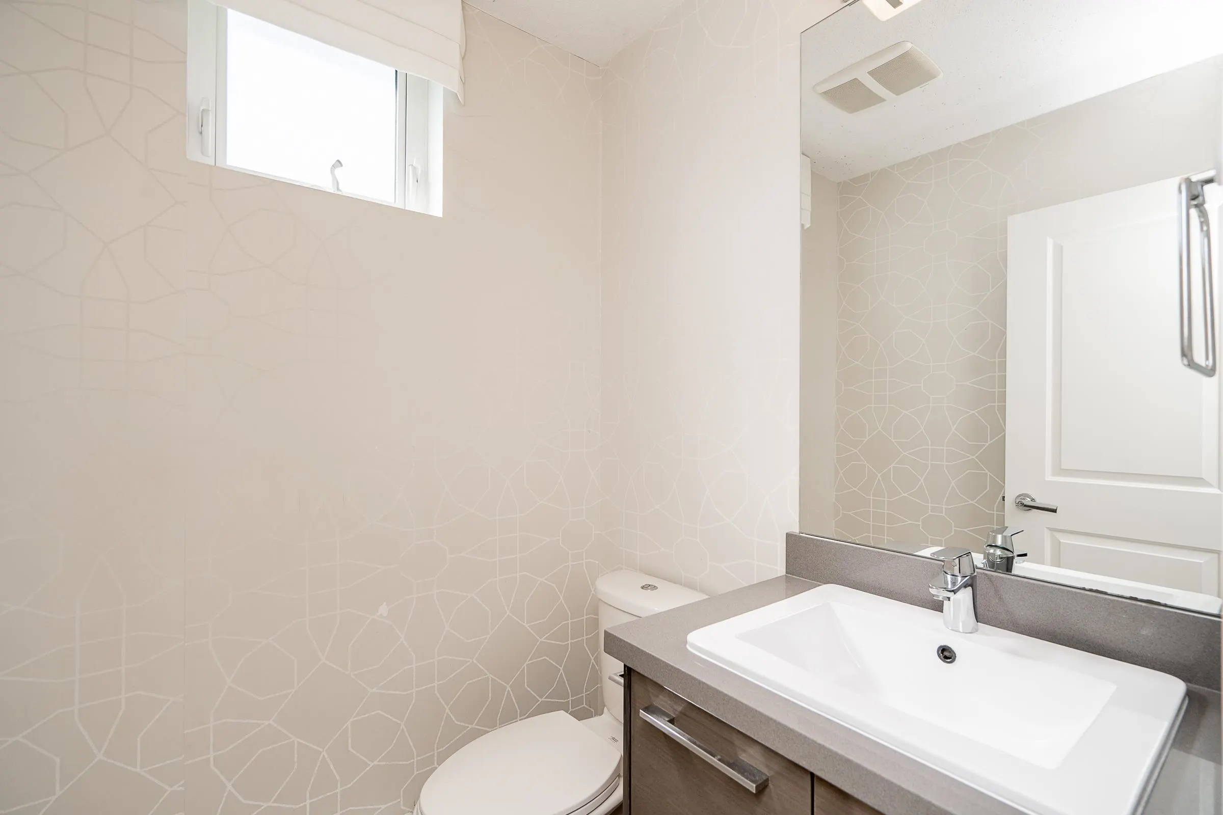 3400 Devonshire Avenue #10